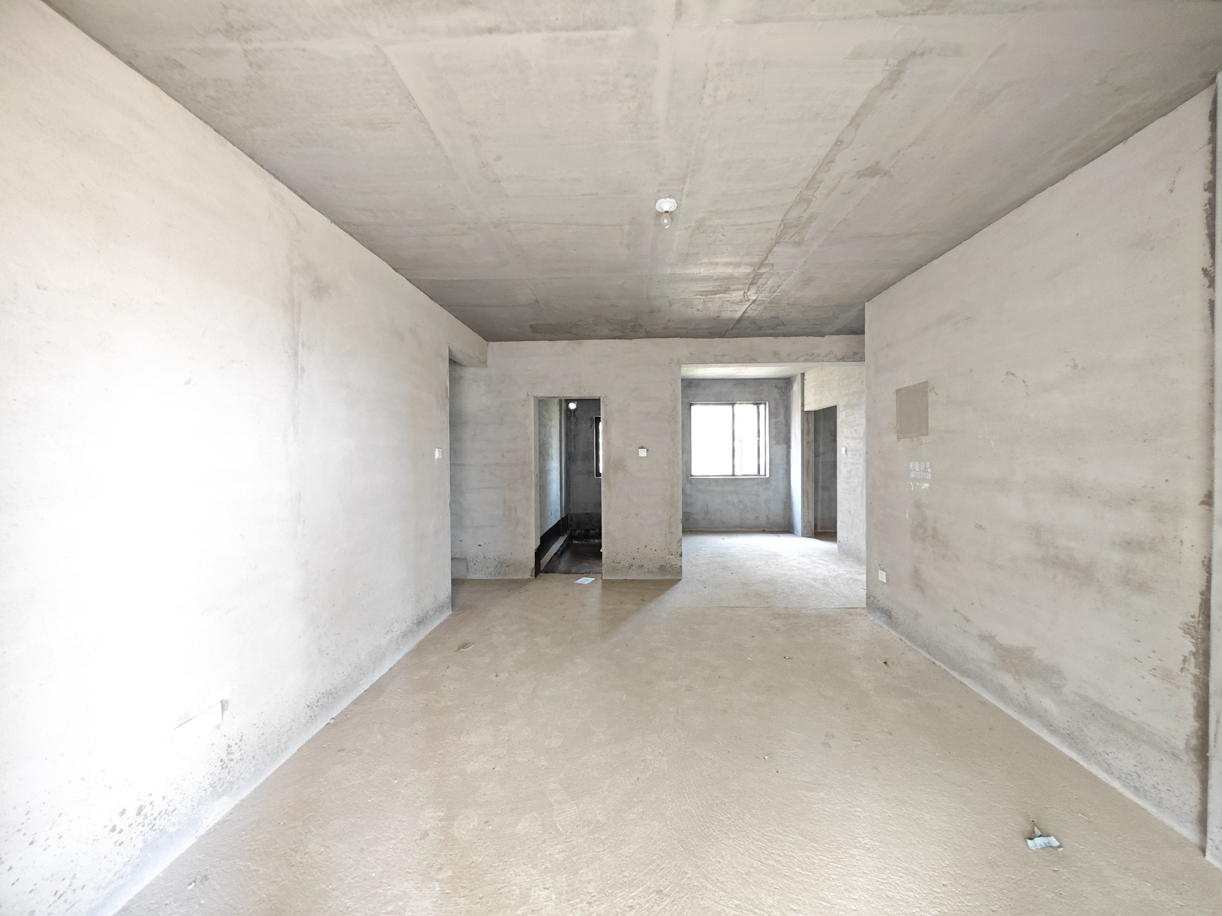 中建嘉和城  4室2厅2卫   123.00万客厅