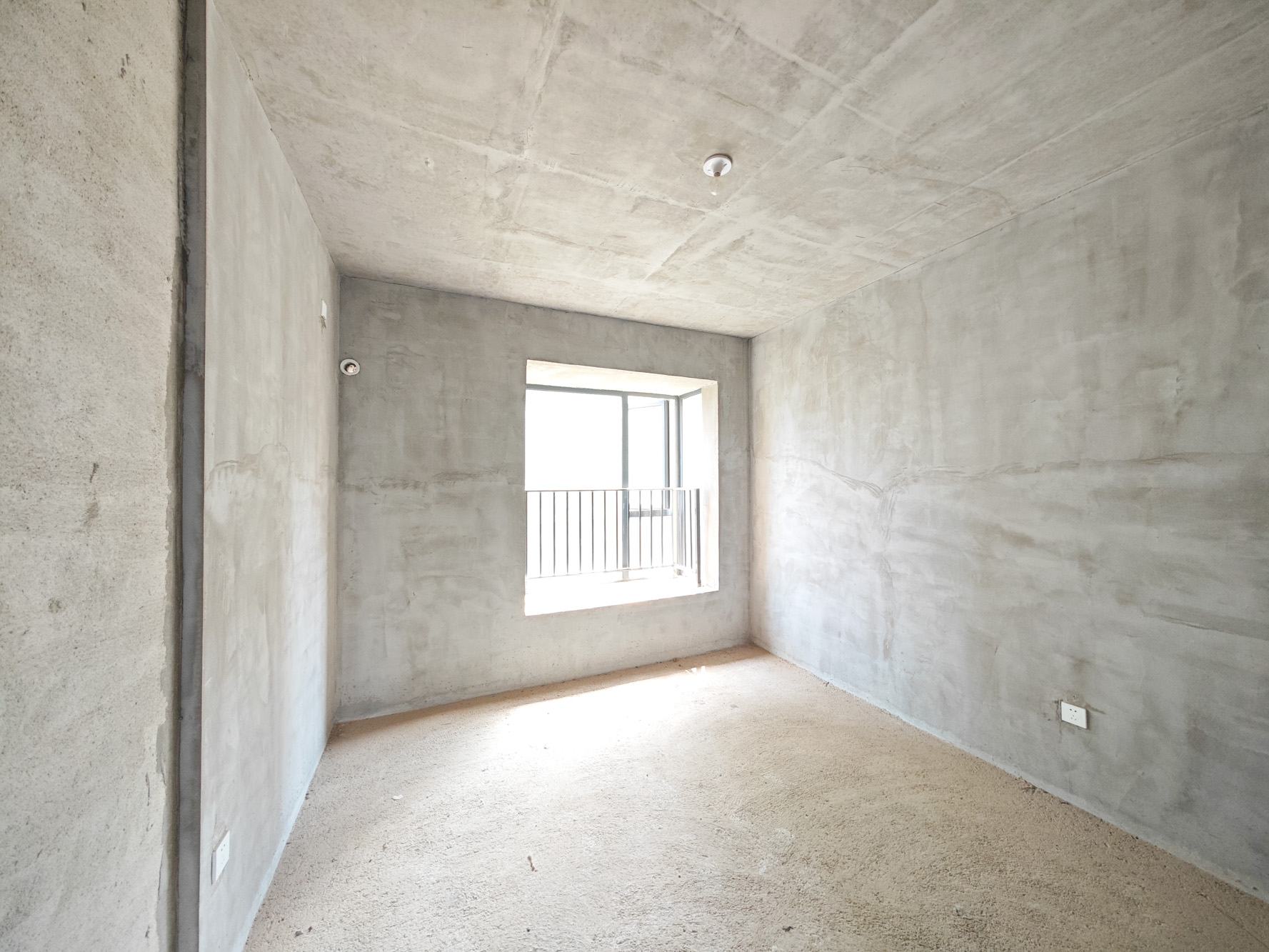 中建嘉和城  4室2厅2卫   123.00万其他