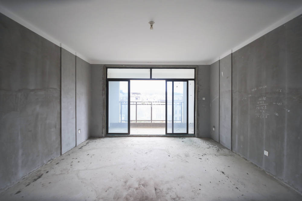 长房半岛蓝湾（观山月）  5室2厅2卫    165.0万