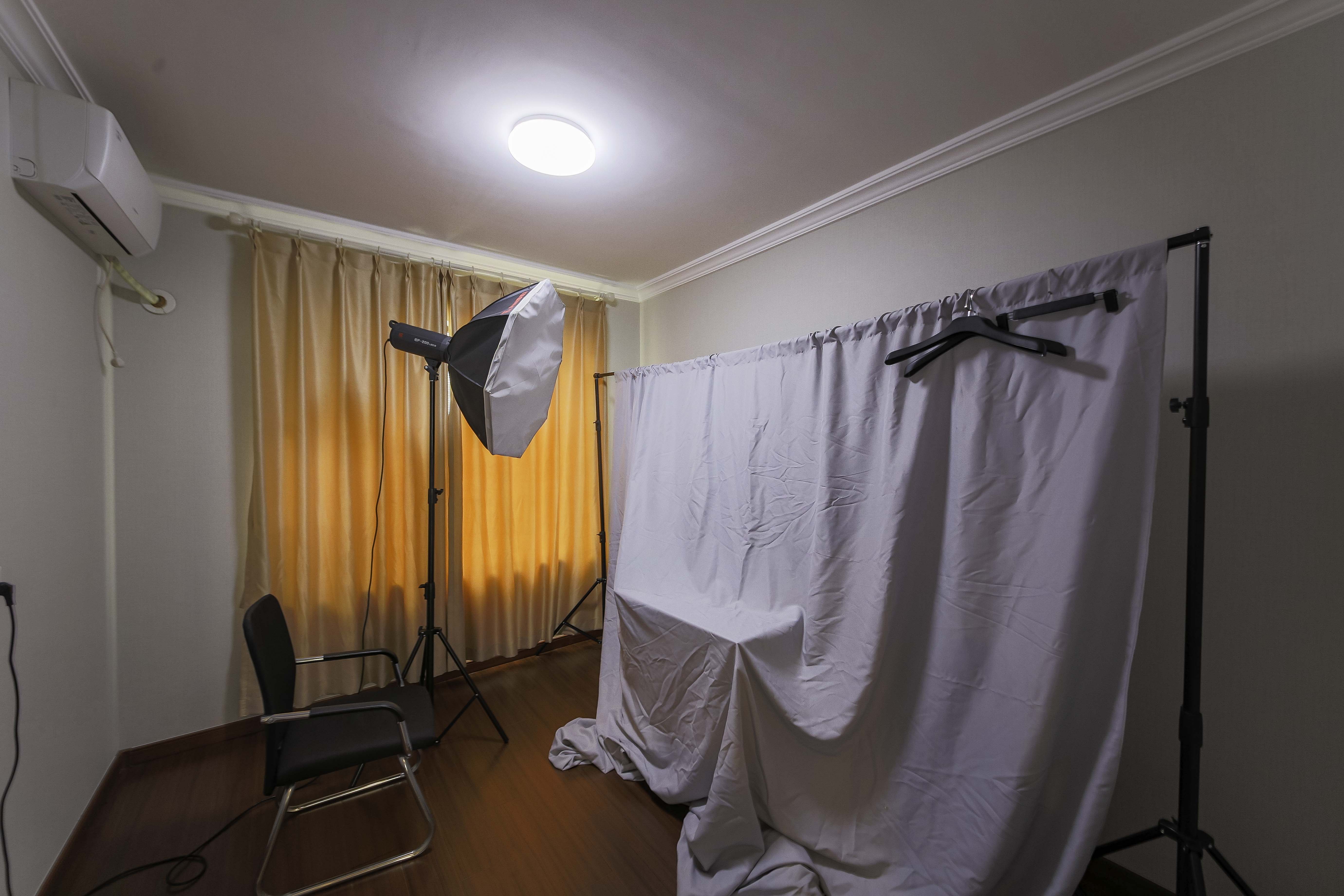 中海珑悦府  4室2厅2卫    130.0万 中海珑悦府  4室2厅2卫    130.0万卧室