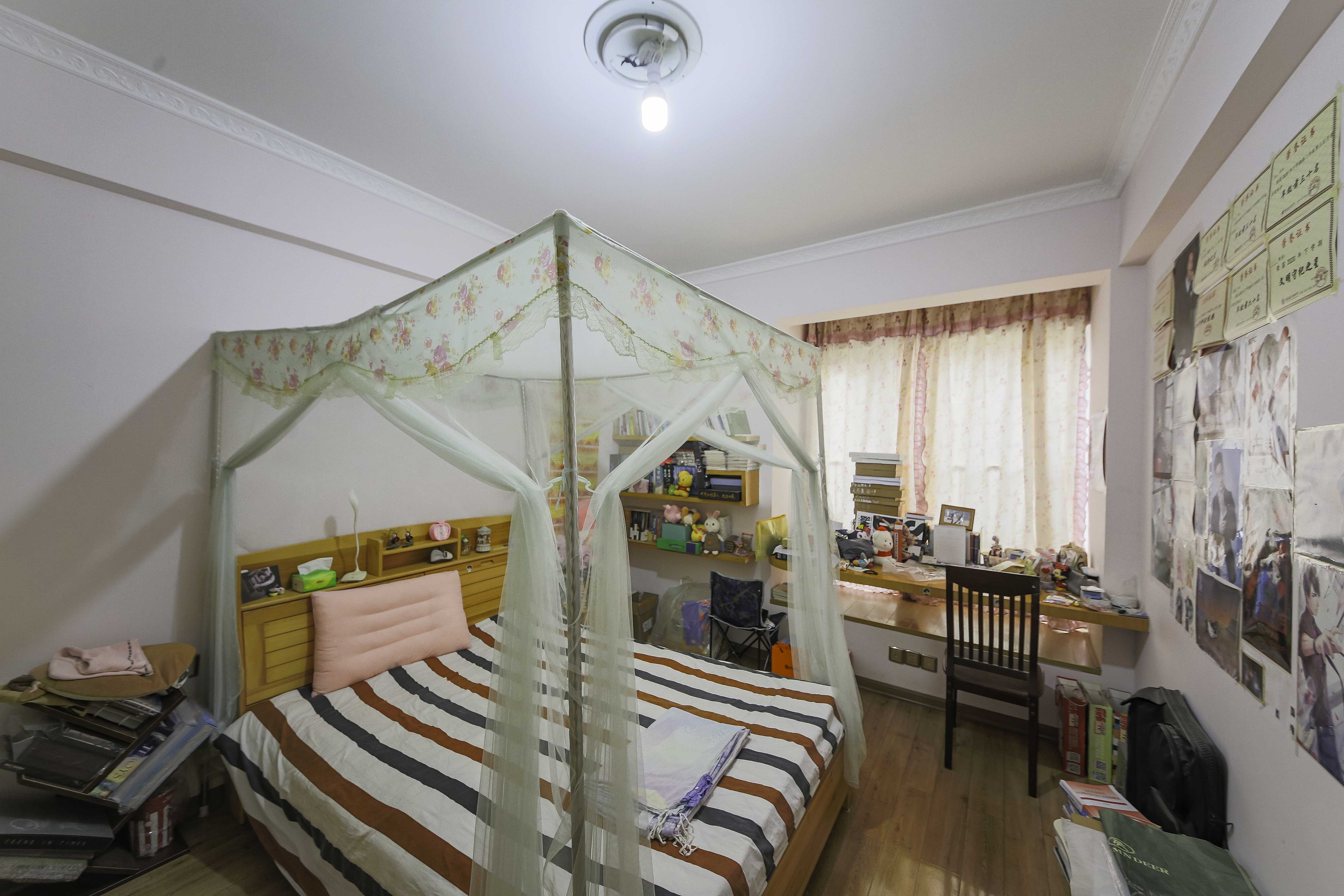 奥林匹克花园 3室2厅1卫 138.0万 奥林匹克花园 3室2厅1卫 138.0万卧室