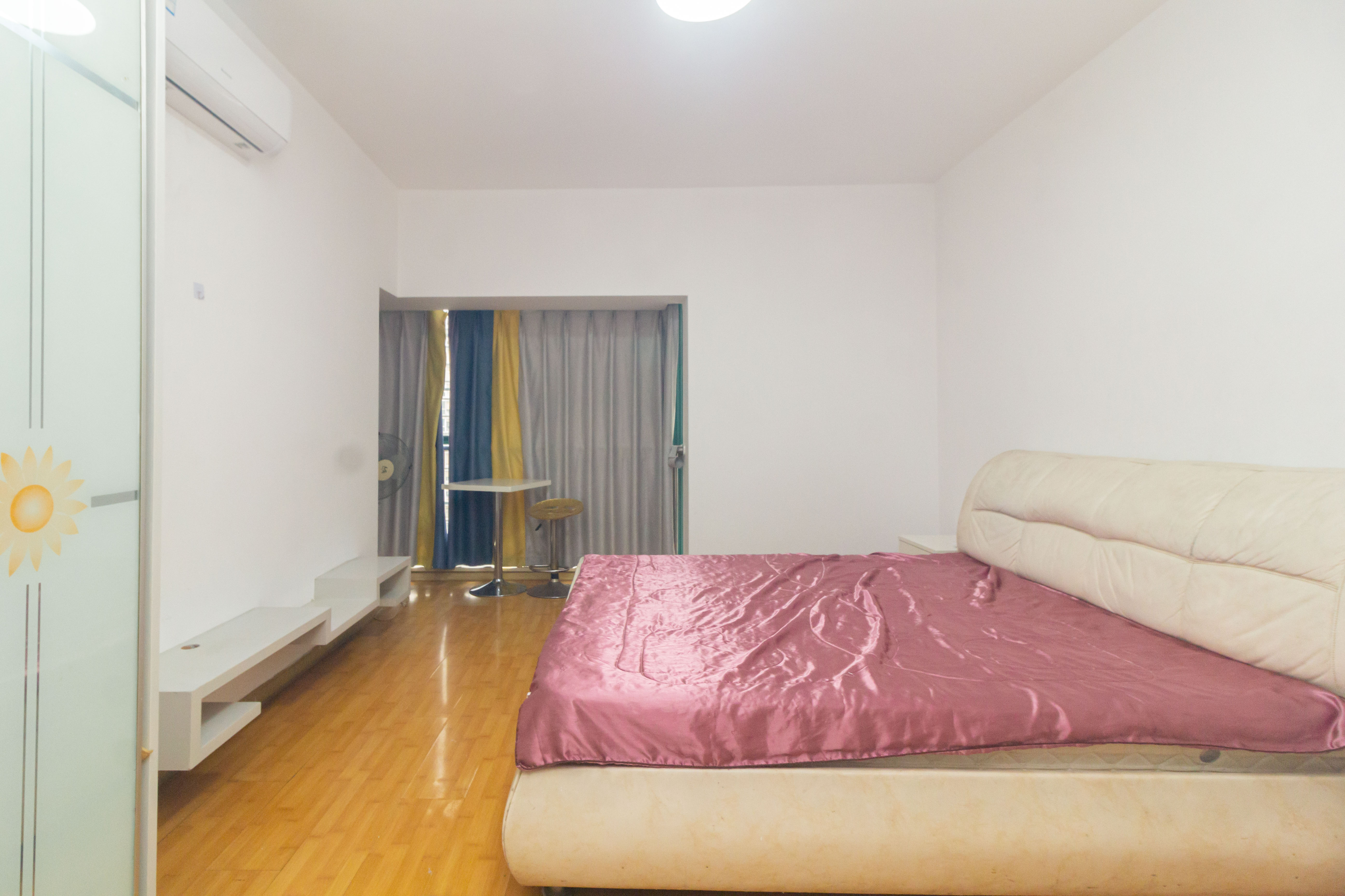 华天LOHO小镇 4室2厅2卫 60.8万 华天LOHO小镇 4室2厅2卫 60.8万卧室