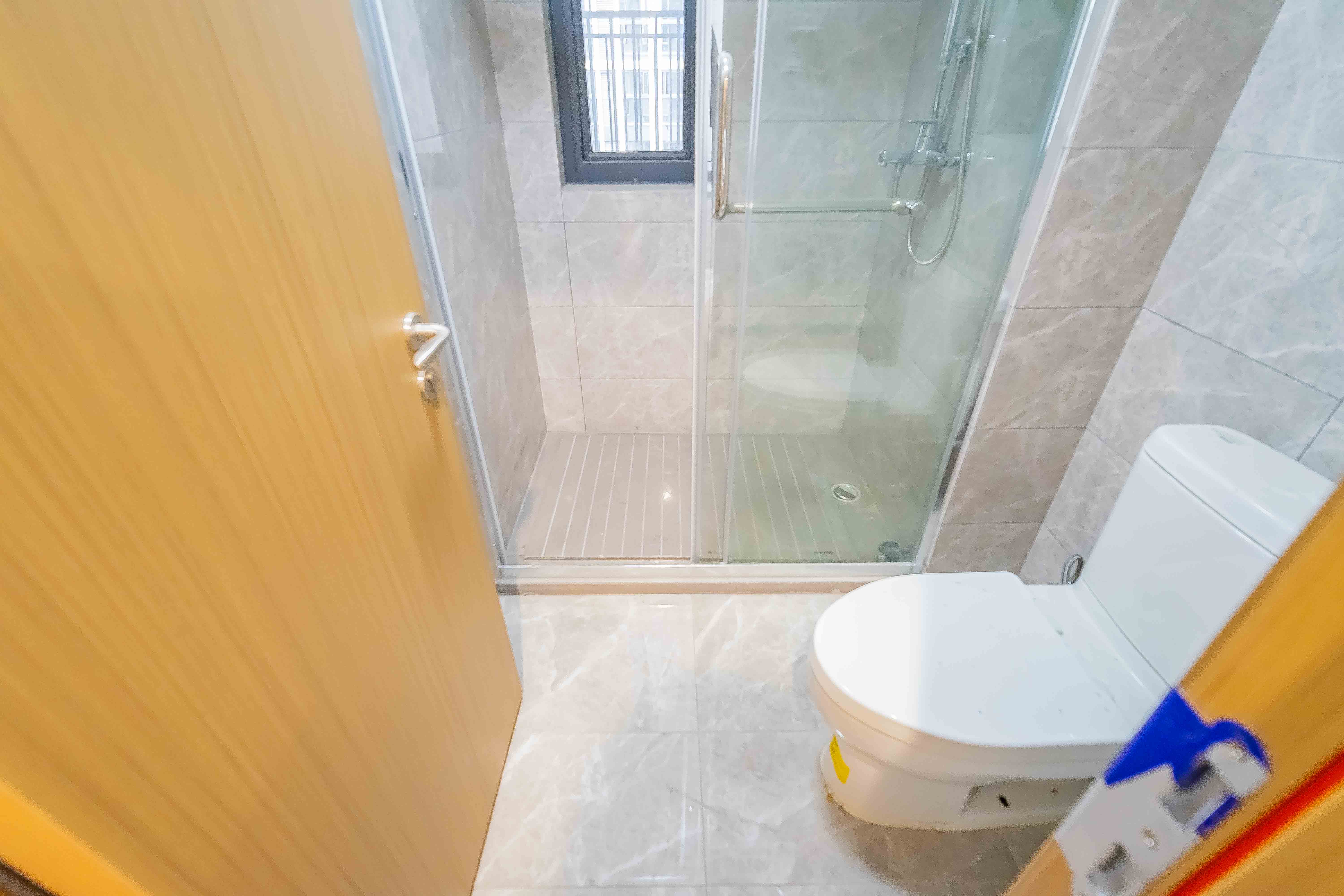 旭辉雨花郡  3室2厅2卫    169.5万卫生间