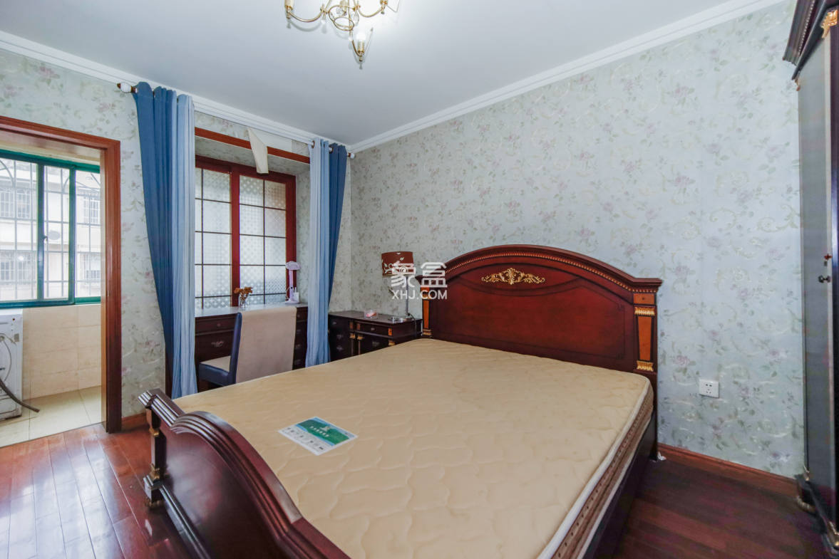 三湘小区  3室2厅1卫    62.0万 三湘小区  3室2厅1卫    62.0万卧室