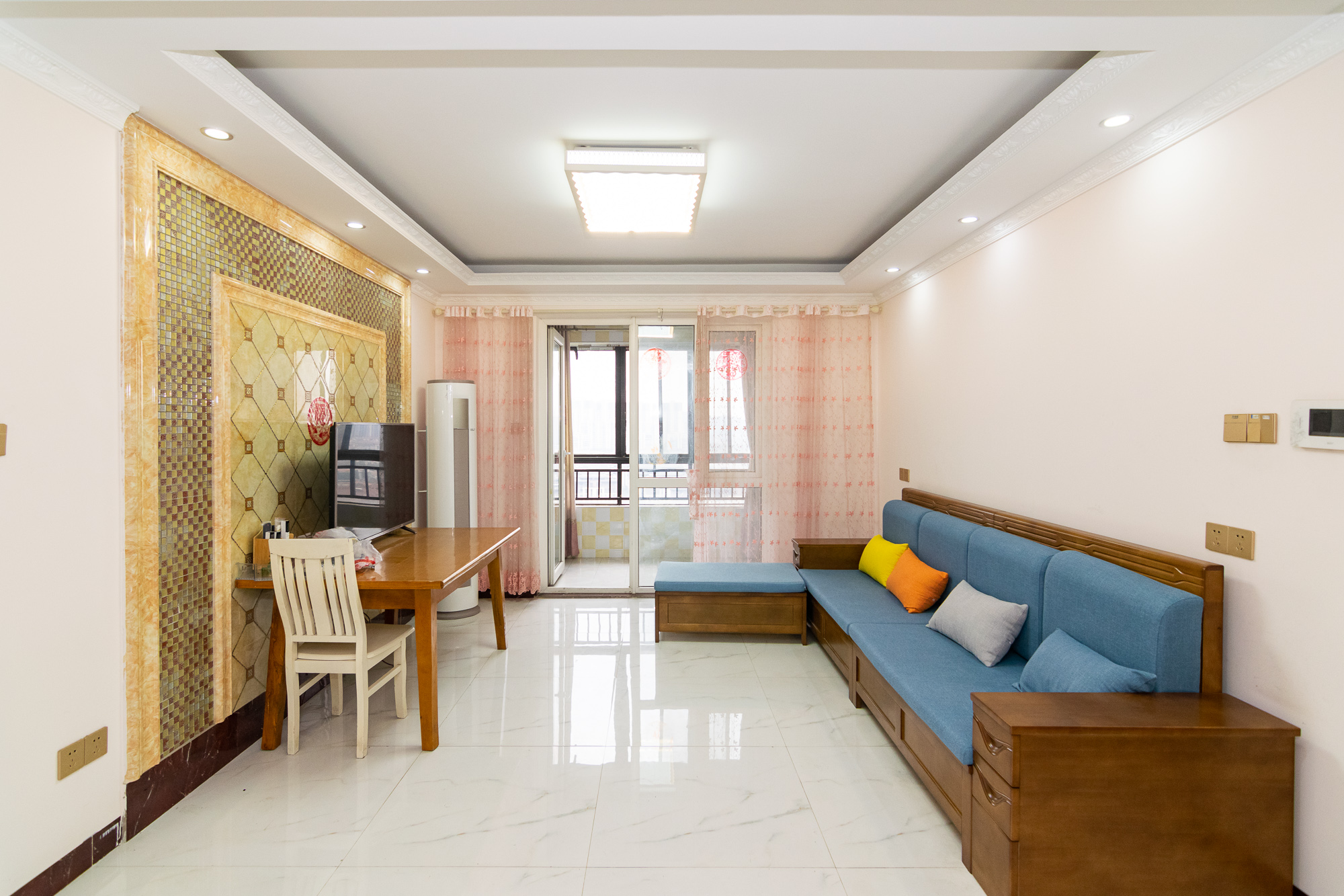 金地三千府(金地湖山樾、金地自在城)  3室2厅1卫    79.8万 金地三千府(金地湖山樾、金地自在城)  3室2厅1卫    79.8万