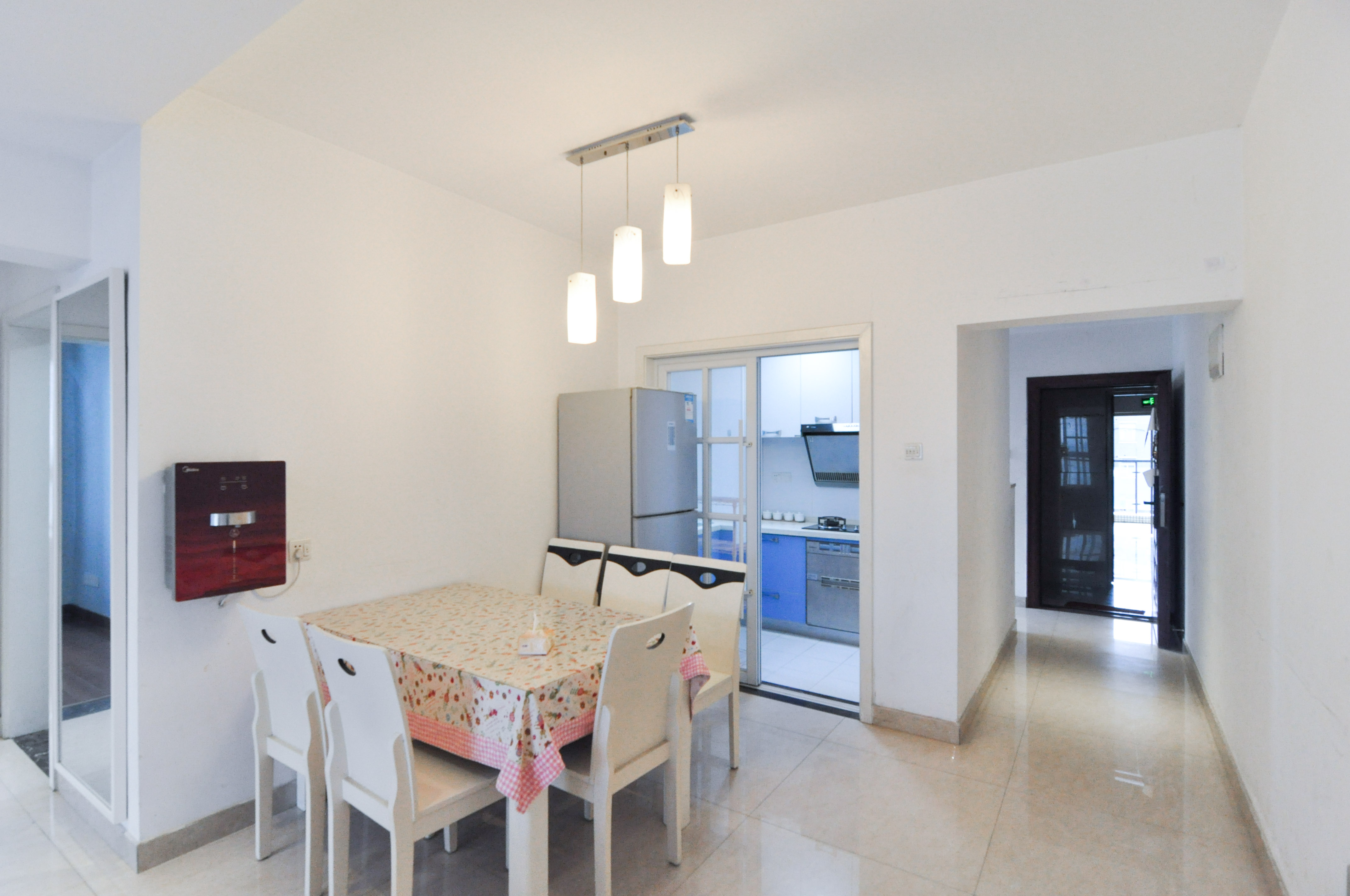 高鑫麓城 2室2厅1卫 78.0万 高鑫麓城 2室2厅1卫 78.0万客厅