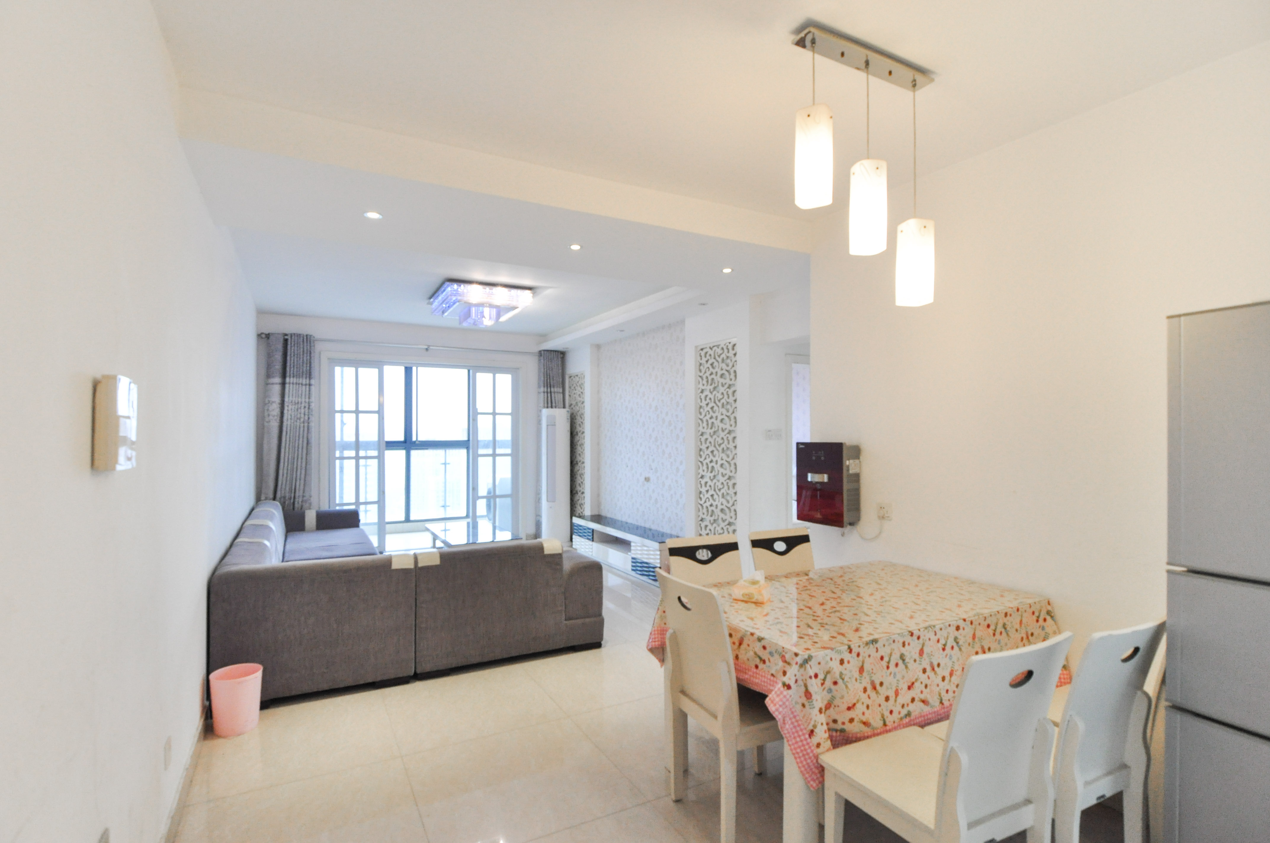 高鑫麓城 2室2厅1卫 78.0万 高鑫麓城 2室2厅1卫 78.0万客厅