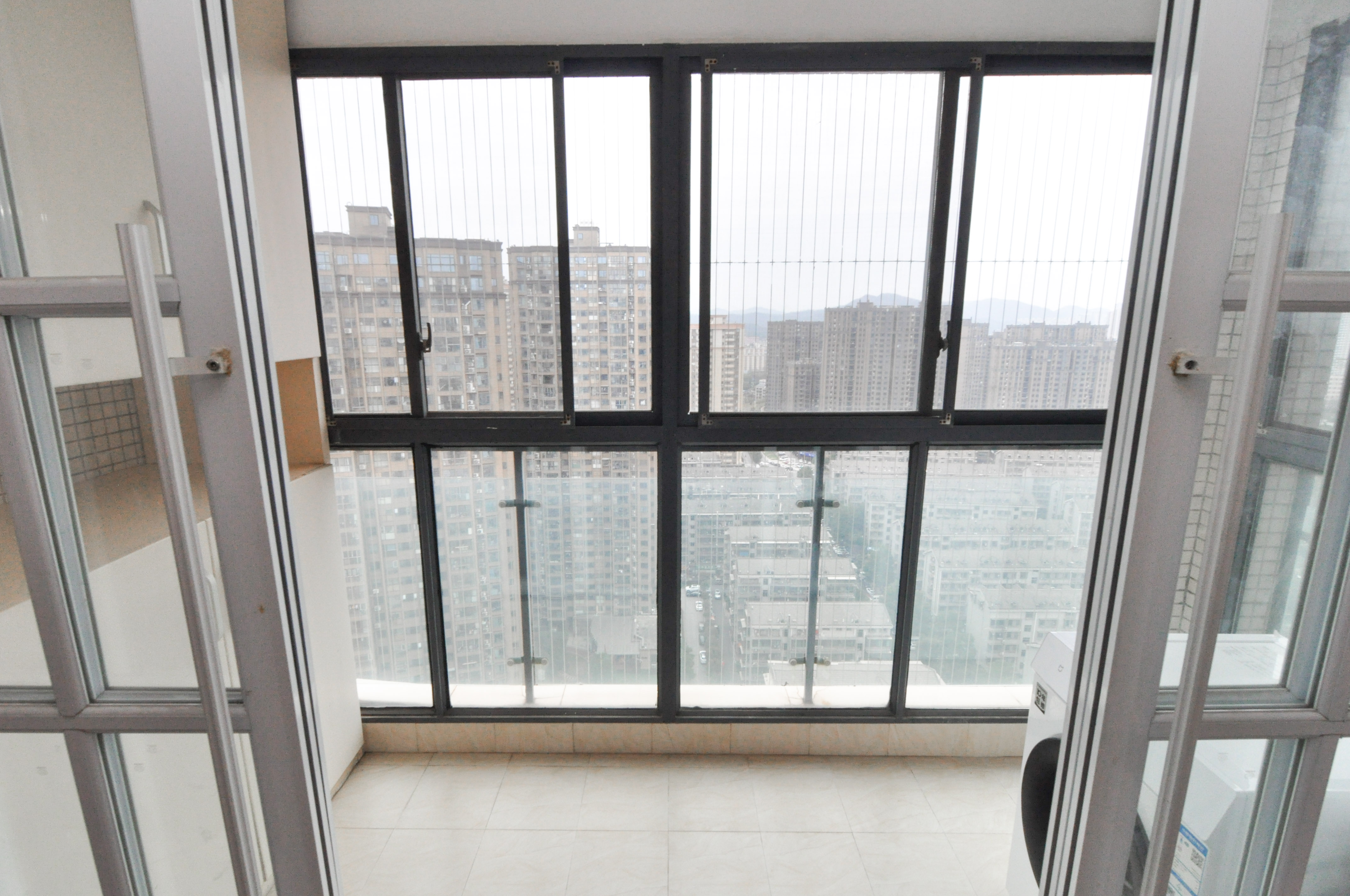 高鑫麓城 2室2厅1卫 78.0万 高鑫麓城 2室2厅1卫 78.0万卧室