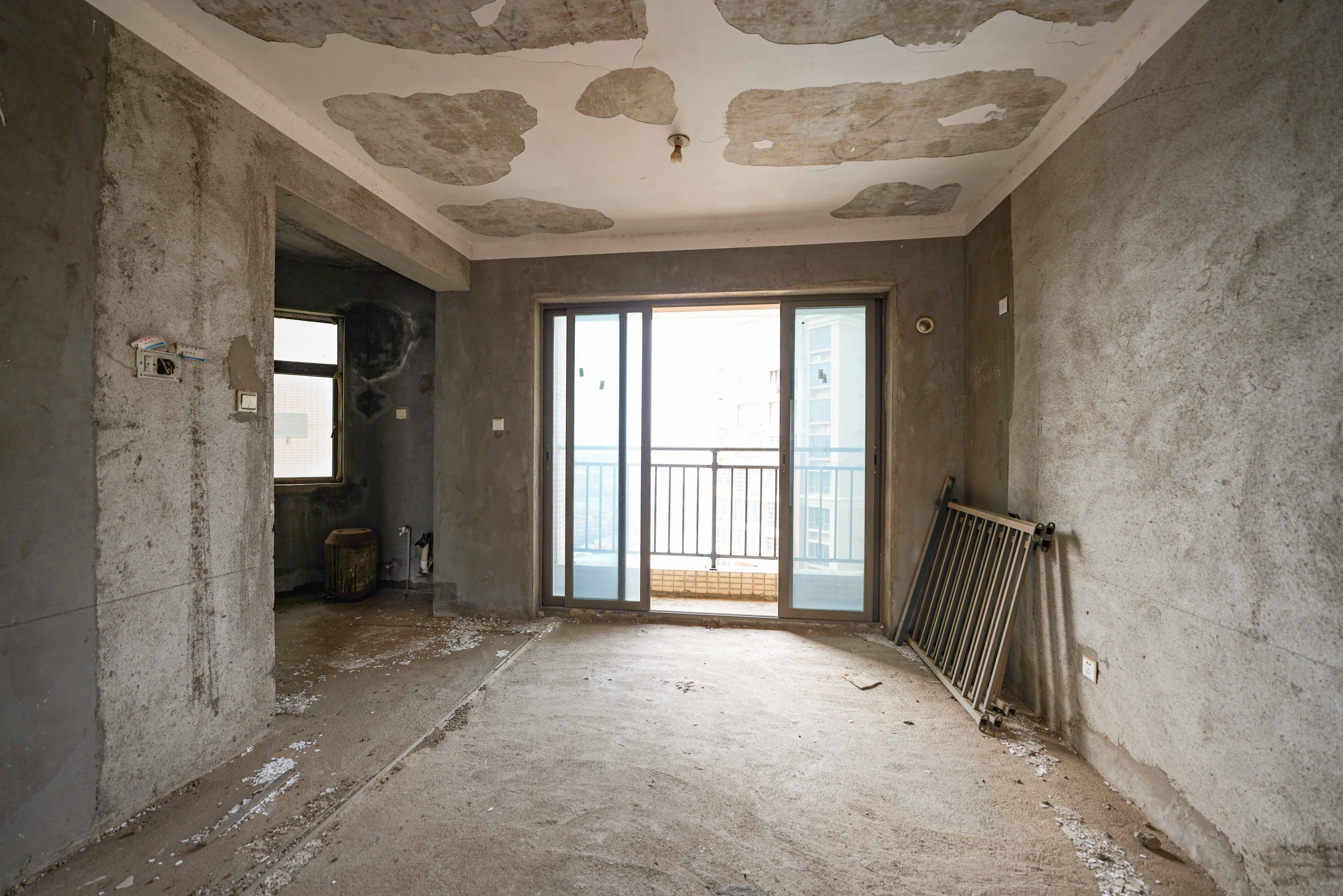 幸福庄园 4室2厅2卫 83.0万 幸福庄园 4室2厅2卫 83.0万客厅