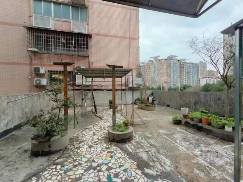 株洲华苑小区  4室2厅1卫    55.0万 株洲华苑小区  4室2厅1卫    55.0万室内图