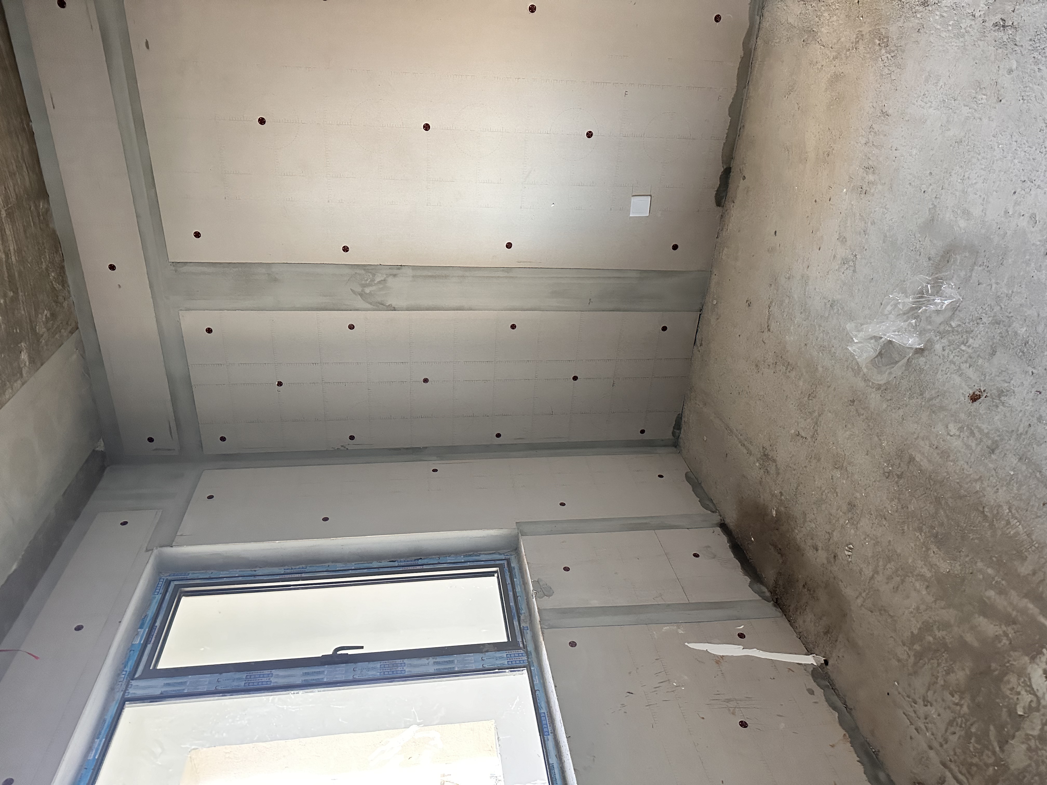 新世界建材城  4室2厅2卫    42.8万室内图