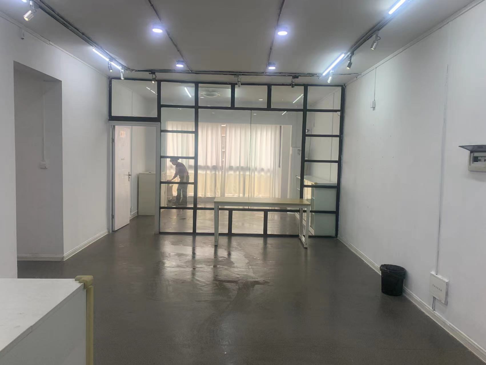 明兴翰苑一期  4室2厅2卫   2500.00元/月室内图