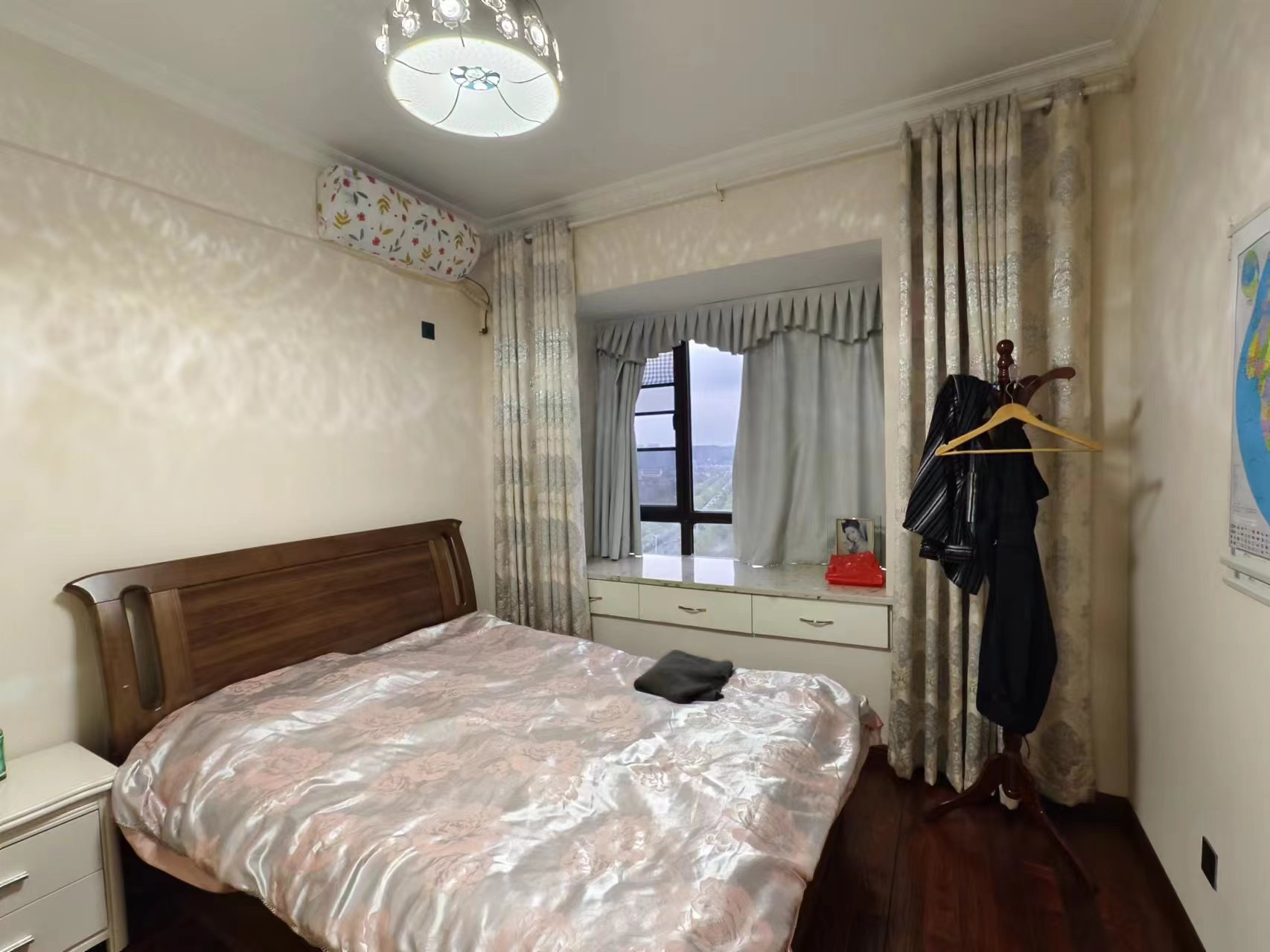 香博堡 3室2厅2卫 56.8万 香博堡 3室2厅2卫 56.8万室内图