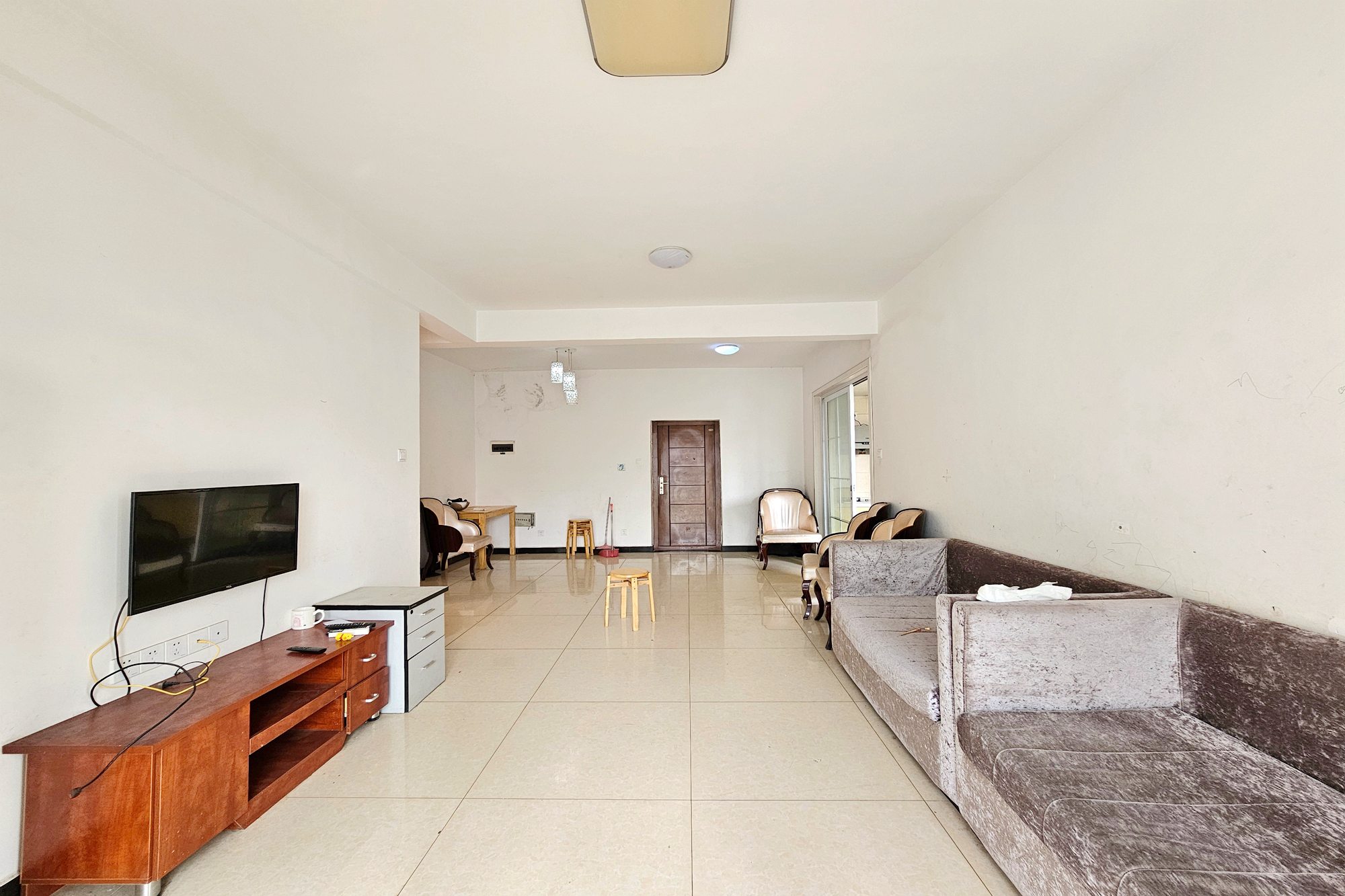 新华都万家城 2室1厅1卫 70.0万 新华都万家城 2室1厅1卫 70.0万客厅