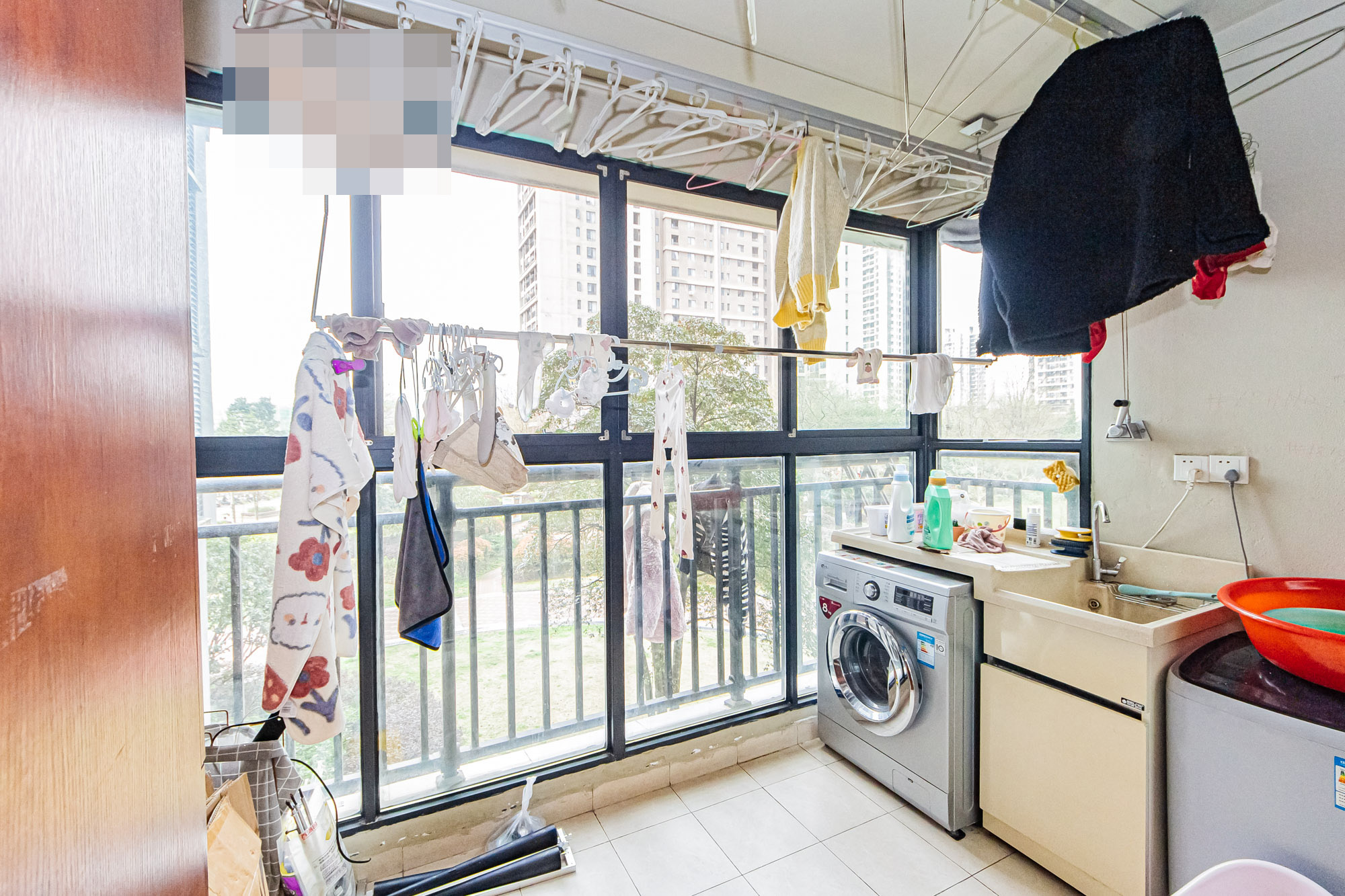 万科城  4室2厅2卫    110.0万 万科城  4室2厅2卫    110.0万阳台