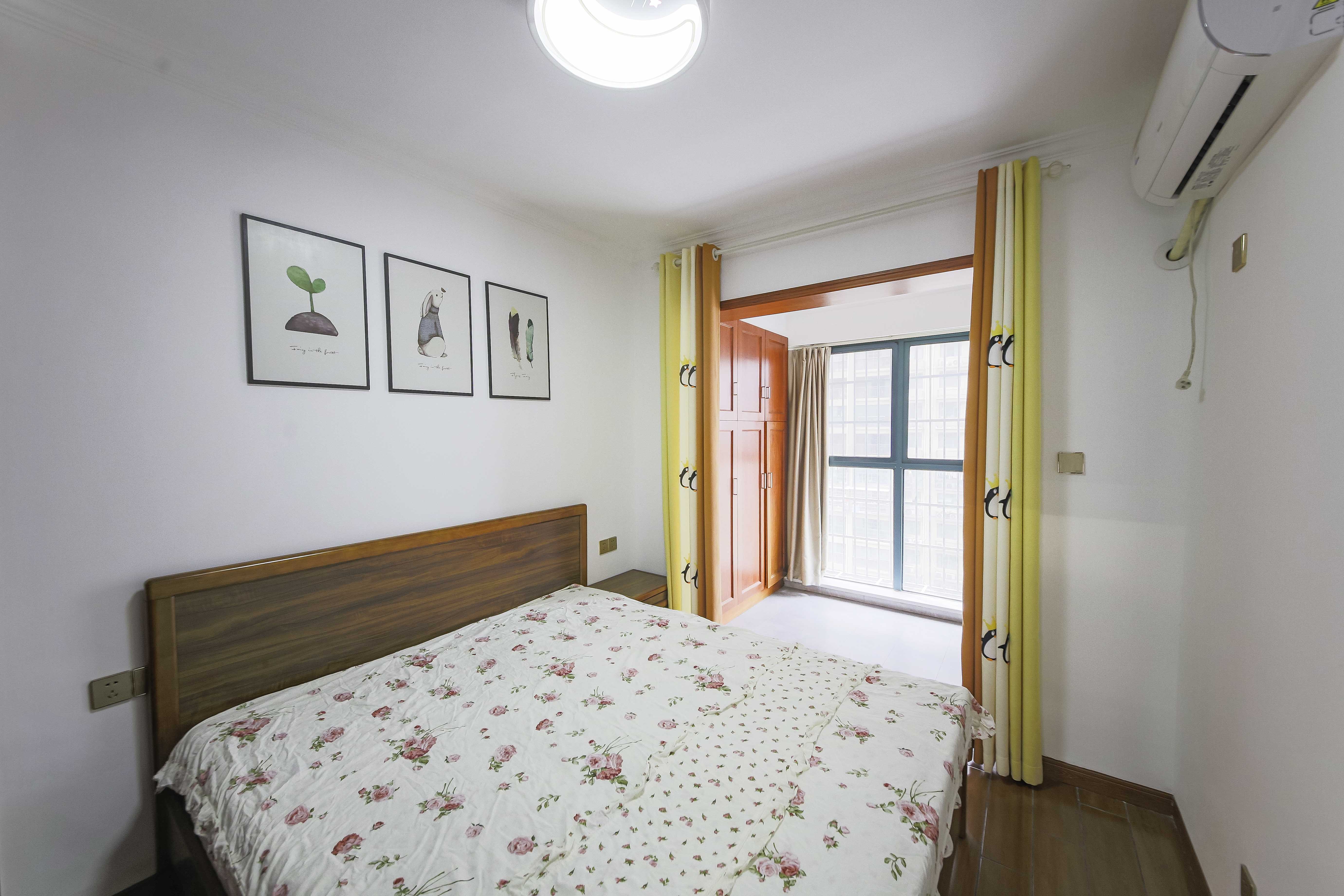 克拉美丽山庄(晟领国际) 4室2厅2卫 136.0万 克拉美丽山庄(晟领国际) 4室2厅2卫 136.0万卧室