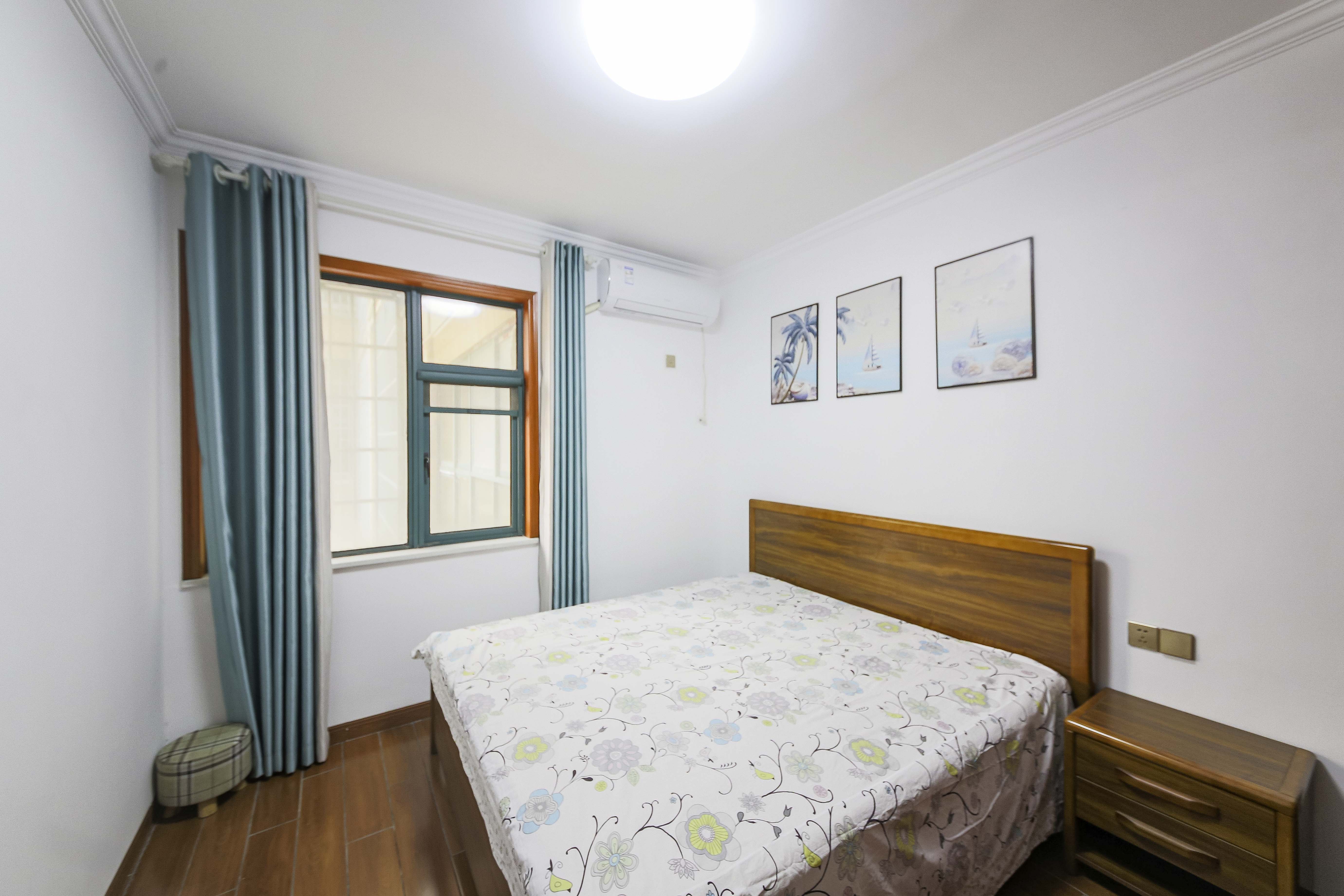 克拉美丽山庄(晟领国际) 4室2厅2卫 136.0万 克拉美丽山庄(晟领国际) 4室2厅2卫 136.0万卧室