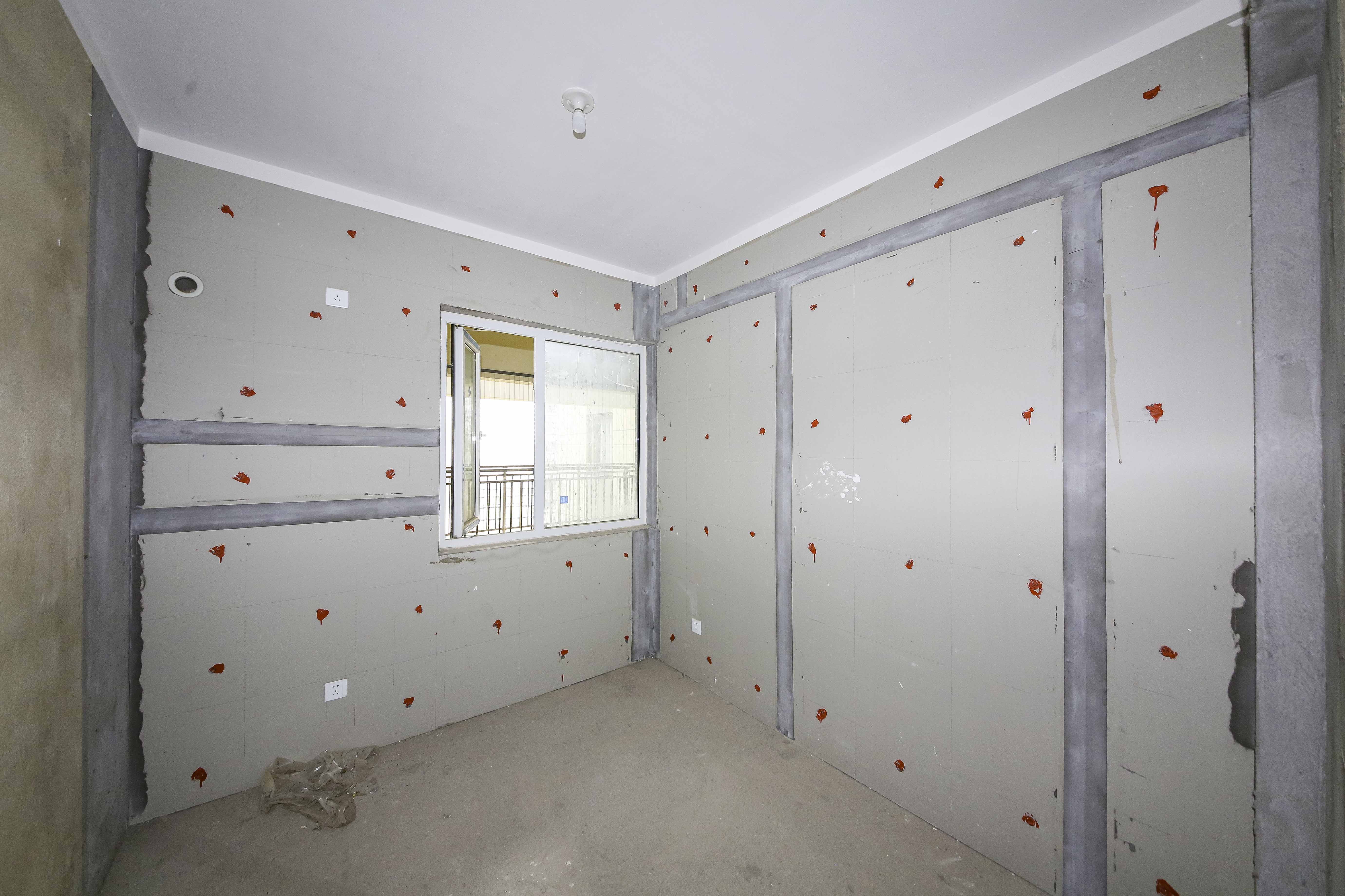 克拉美丽山庄(晟领国际) 3室2厅2卫 96.0万 克拉美丽山庄(晟领国际) 3室2厅2卫 96.0万卧室