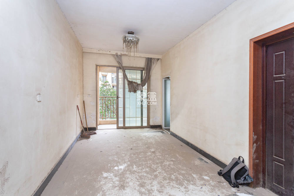 长沙玫瑰园  3室2厅2卫    87.8万