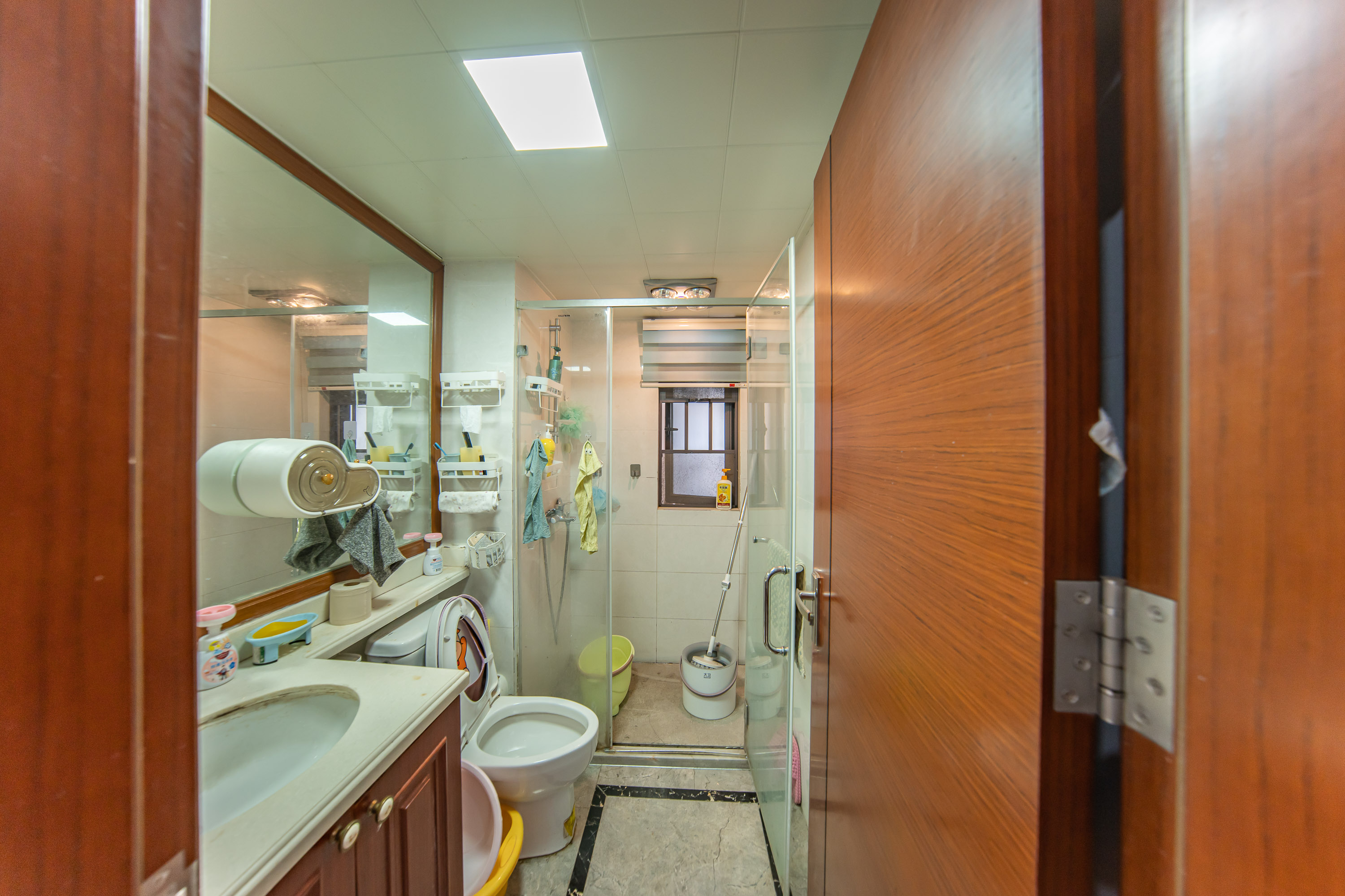 中海国际五期  3室2厅1卫    85.0万 中海国际五期  3室2厅1卫    85.0万卫生间