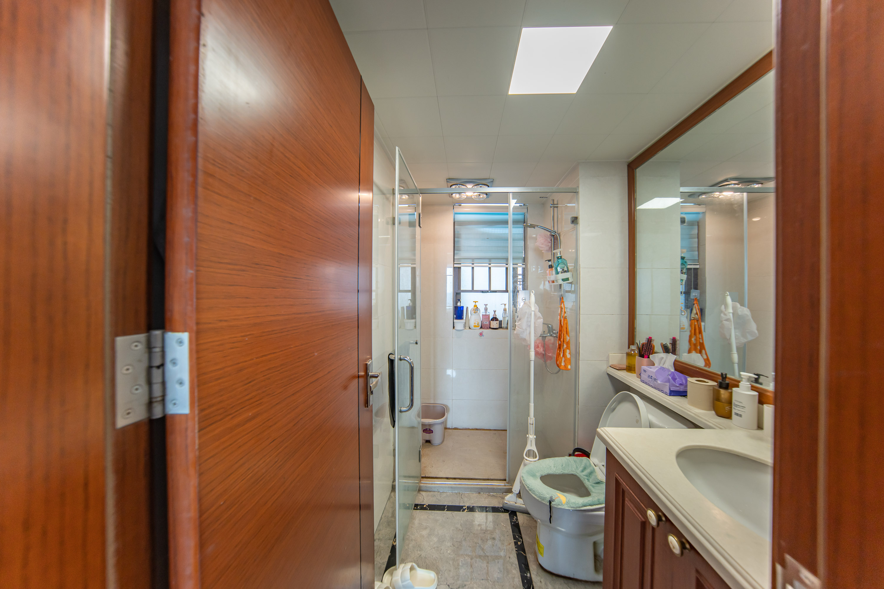 中海国际五期  3室2厅1卫    85.0万 中海国际五期  3室2厅1卫    85.0万卫生间