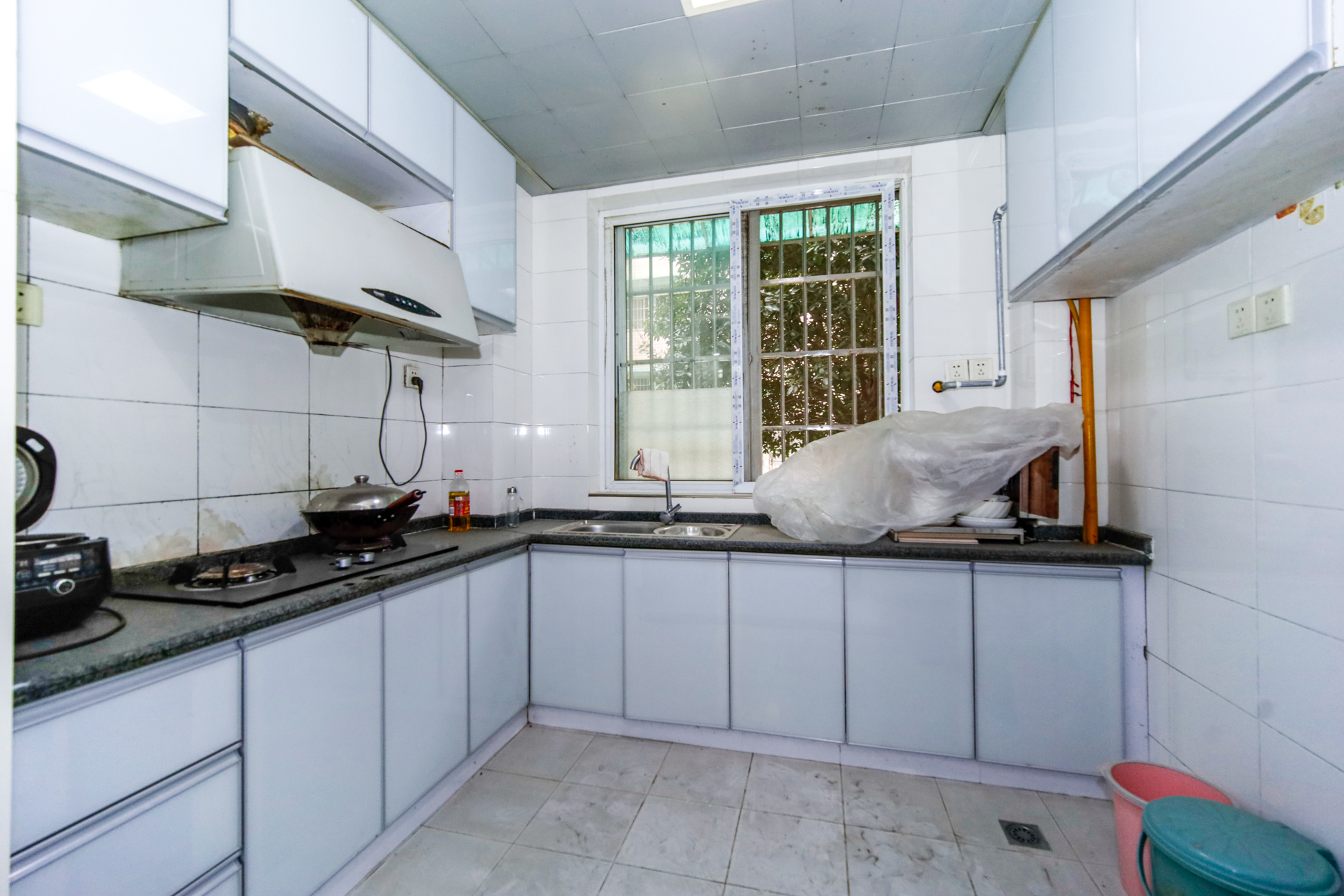 德馨园  2室2厅2卫    56.0万 德馨园  2室2厅2卫    56.0万厨房