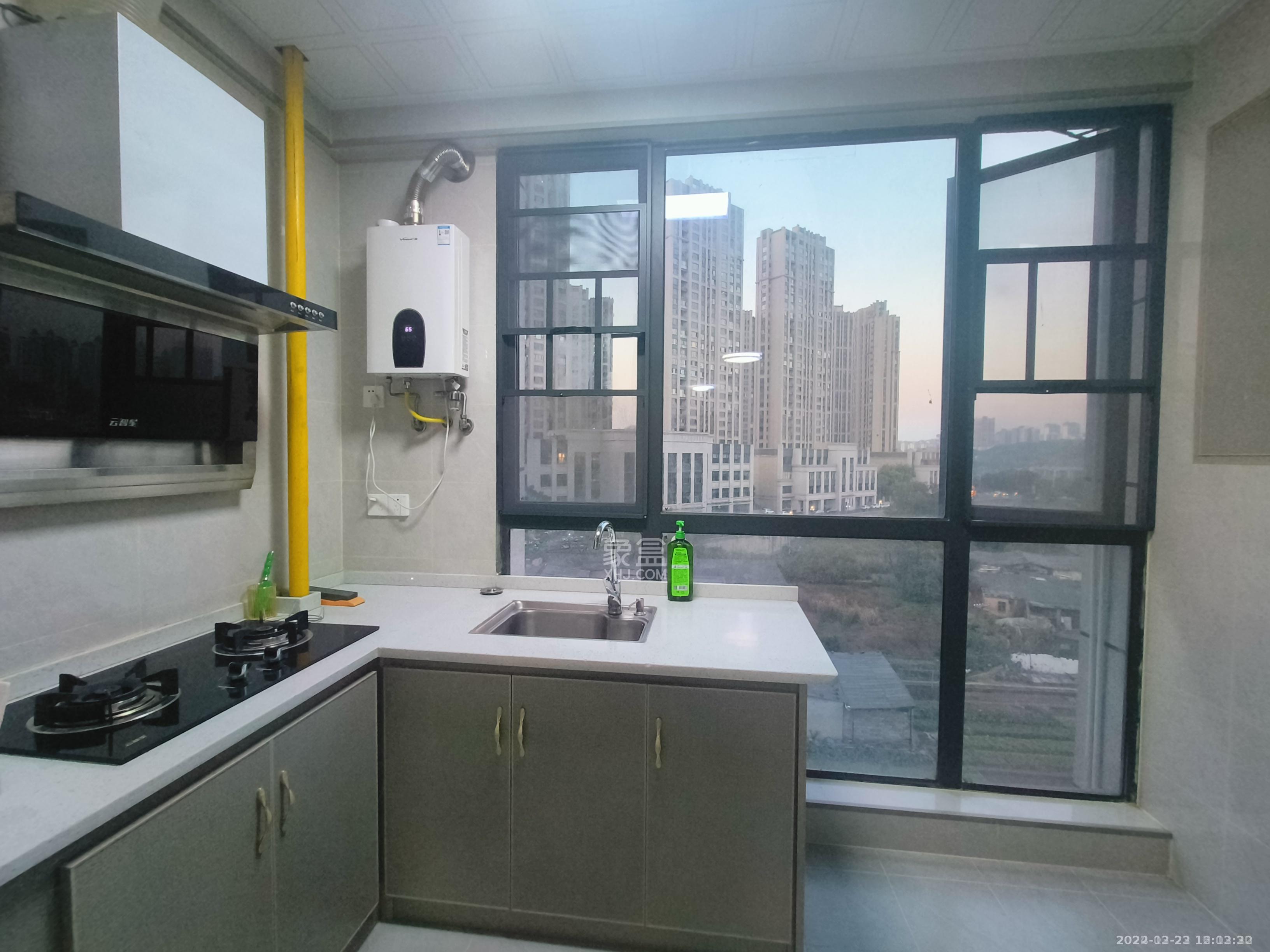 中泰财富湘江 1室1厅1卫 1600.00元/月 中泰财富湘江 1室1厅1卫 1600.00元/月室内图