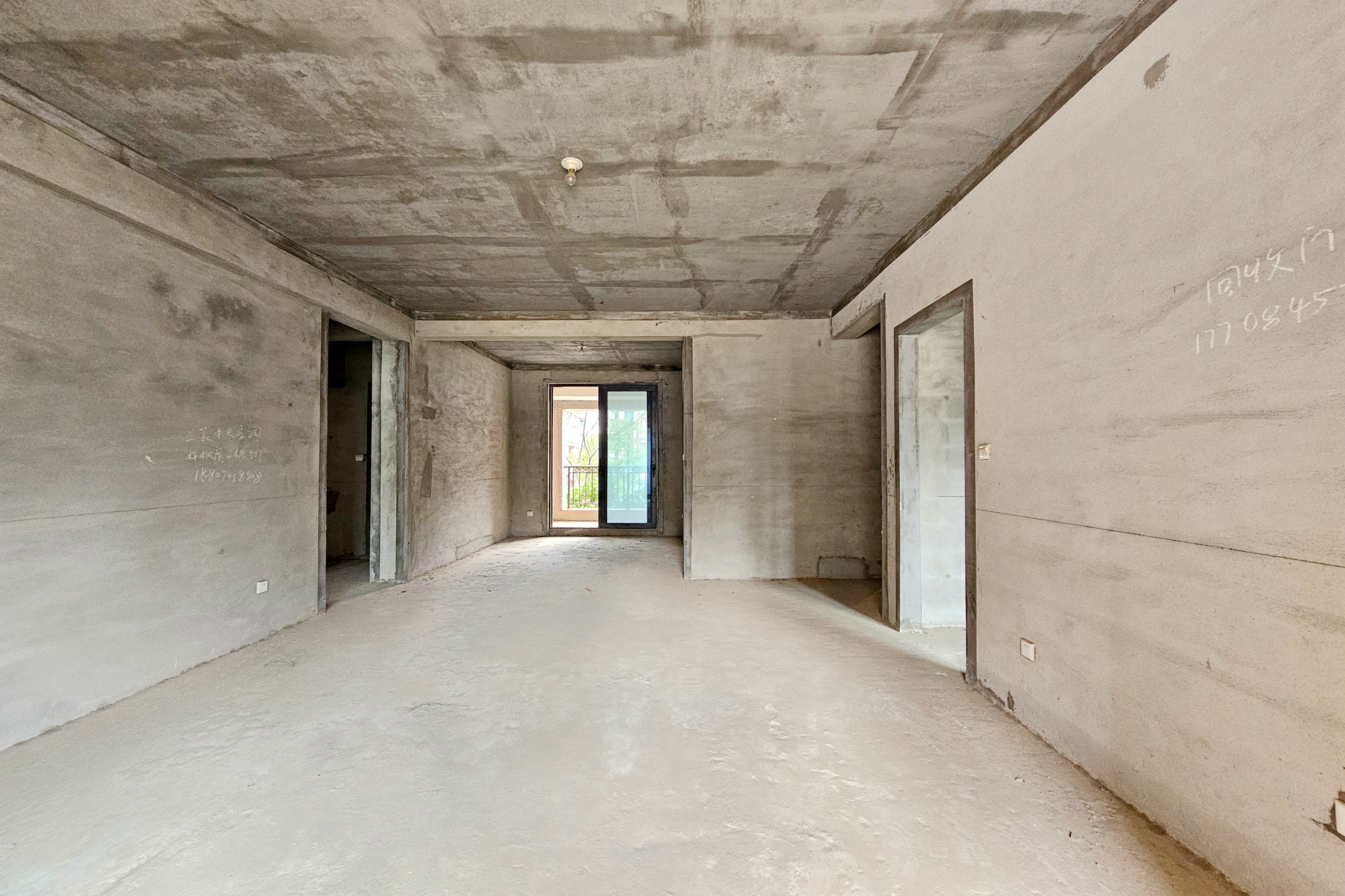 明昇壹城(明昇时代广场)一期 3室2厅2卫 220.0万 明昇壹城(明昇时代广场)一期 3室2厅2卫 220.0万客厅