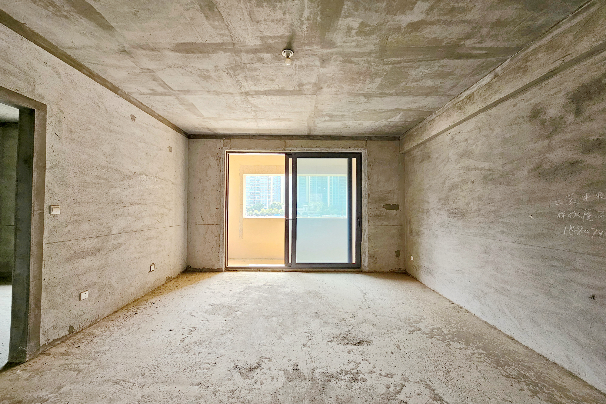 明昇壹城(明昇时代广场)一期 3室2厅2卫 220.0万 明昇壹城(明昇时代广场)一期 3室2厅2卫 220.0万客厅