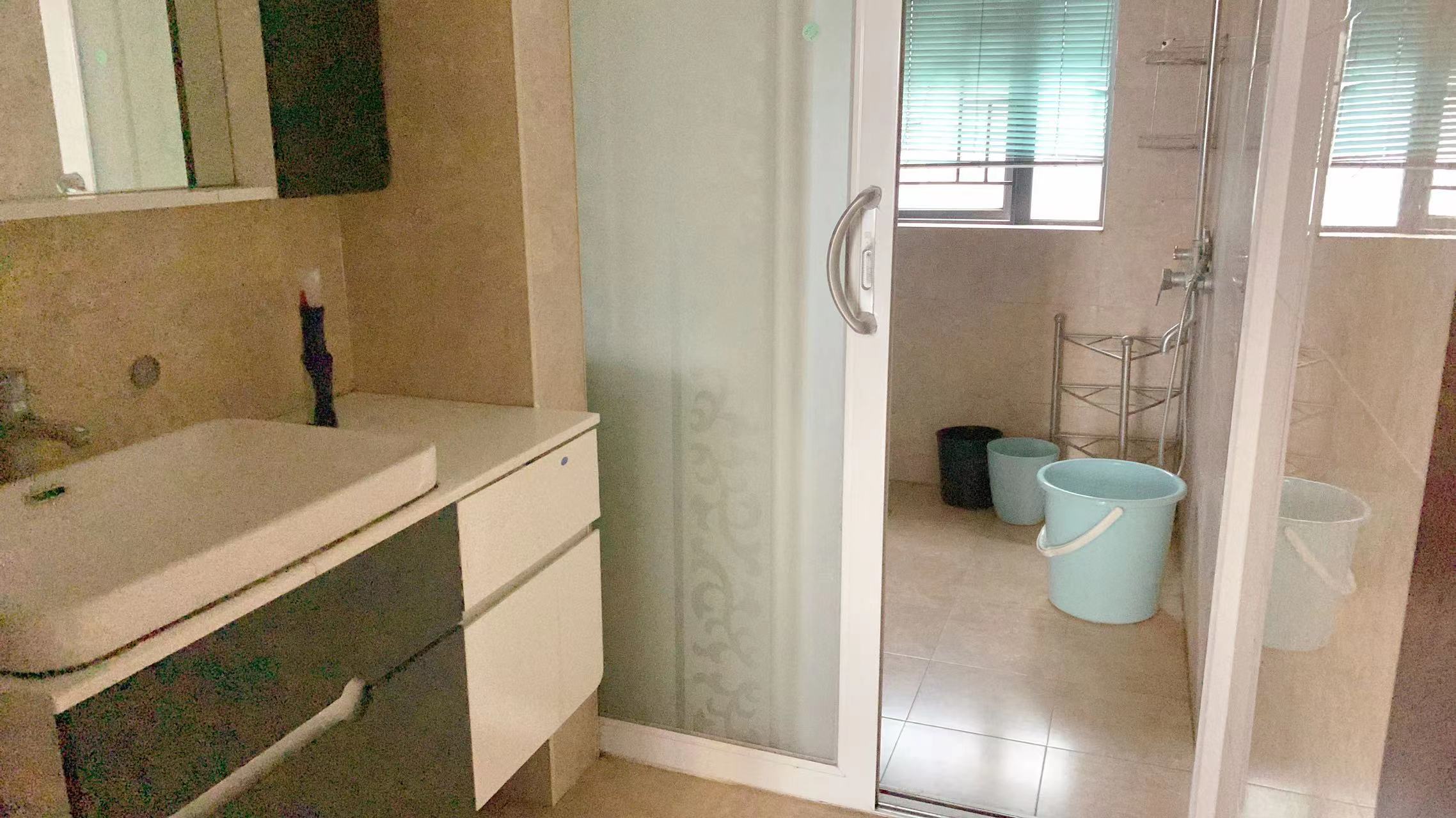 华晨御园 5室2厅2卫 123.0万 华晨御园 5室2厅2卫 123.0万室内图