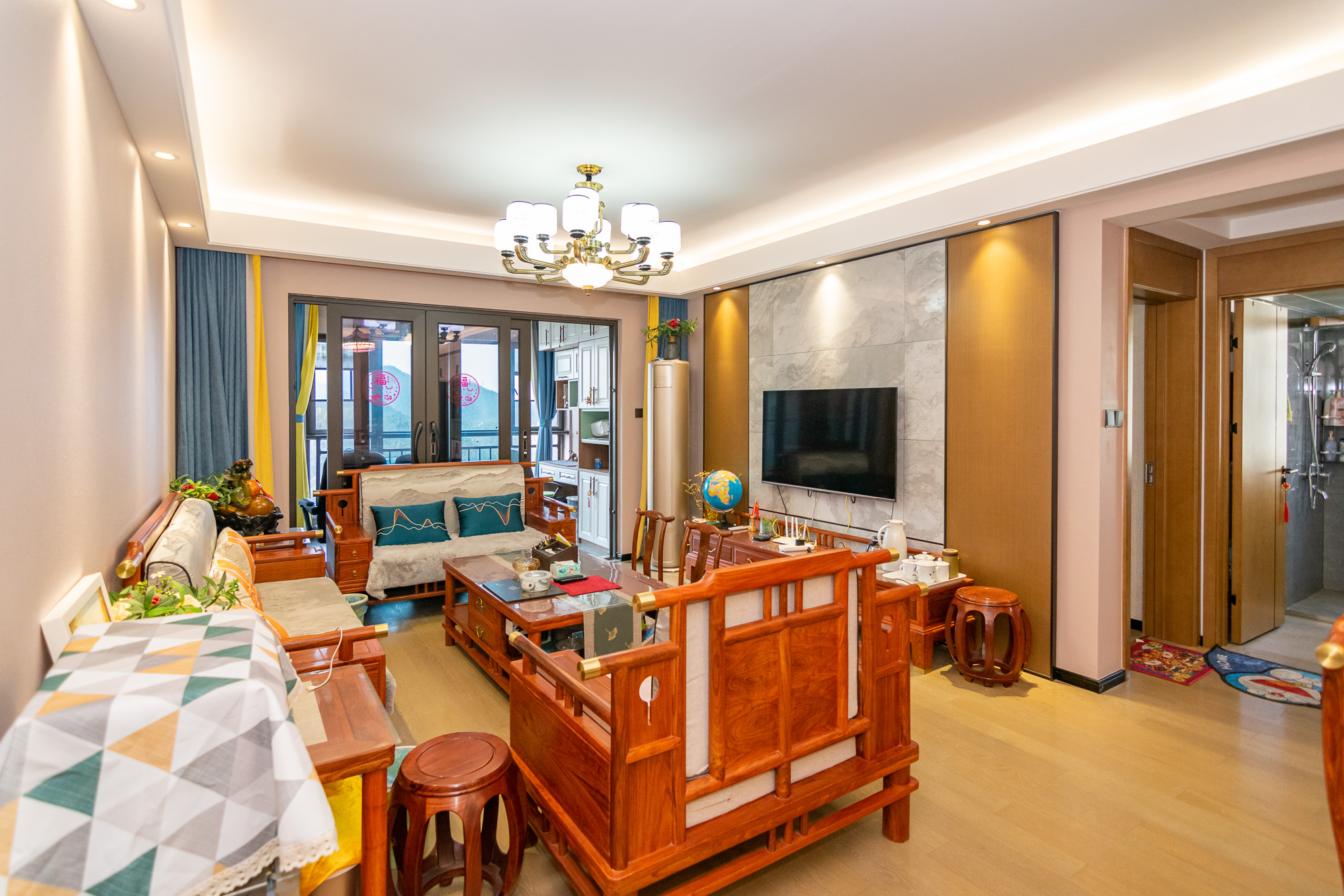 润和美郡(润和紫郡五期) 3室2厅2卫 127.6万 润和美郡(润和紫郡五期) 3室2厅2卫 127.6万客厅