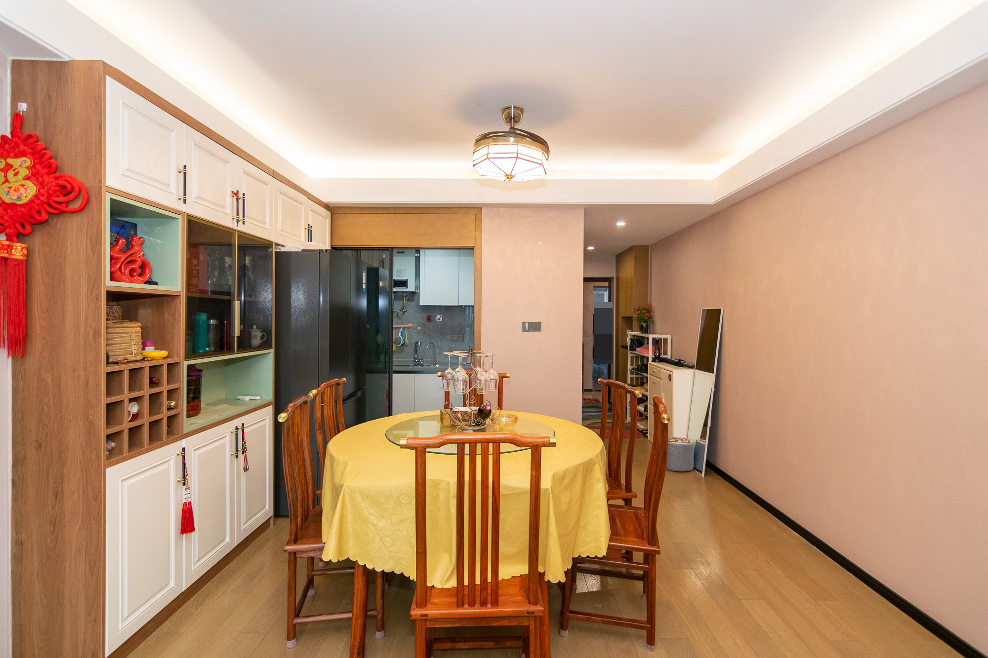 润和美郡(润和紫郡五期) 3室2厅2卫 127.6万 润和美郡(润和紫郡五期) 3室2厅2卫 127.6万客厅