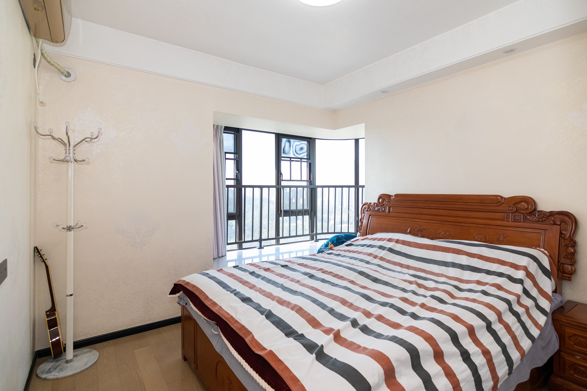 润和美郡(润和紫郡五期) 3室2厅2卫 127.6万 润和美郡(润和紫郡五期) 3室2厅2卫 127.6万卧室