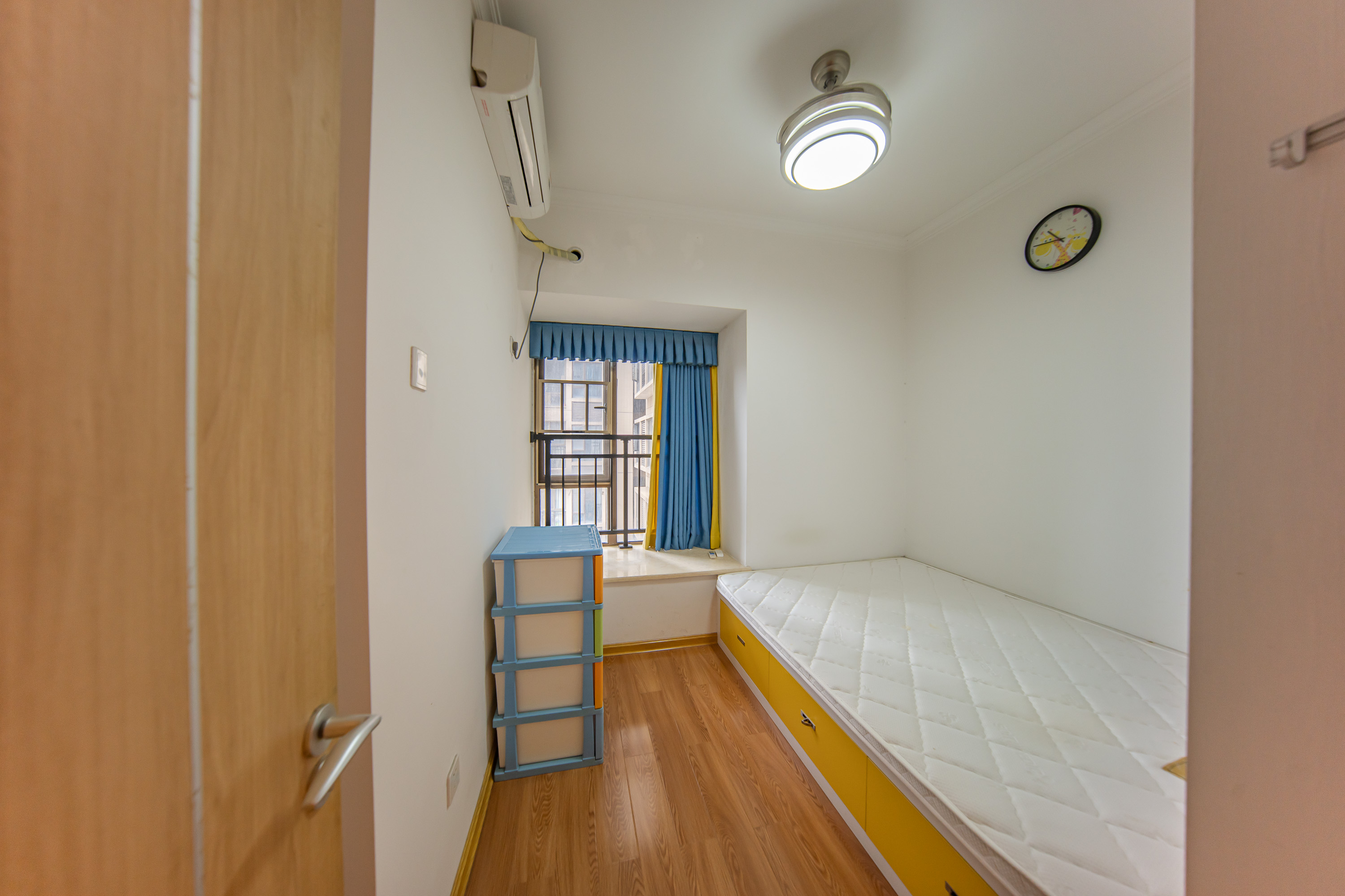 江山帝景哈佛 3室2厅1卫 80.0万 江山帝景哈佛 3室2厅1卫 80.0万卧室