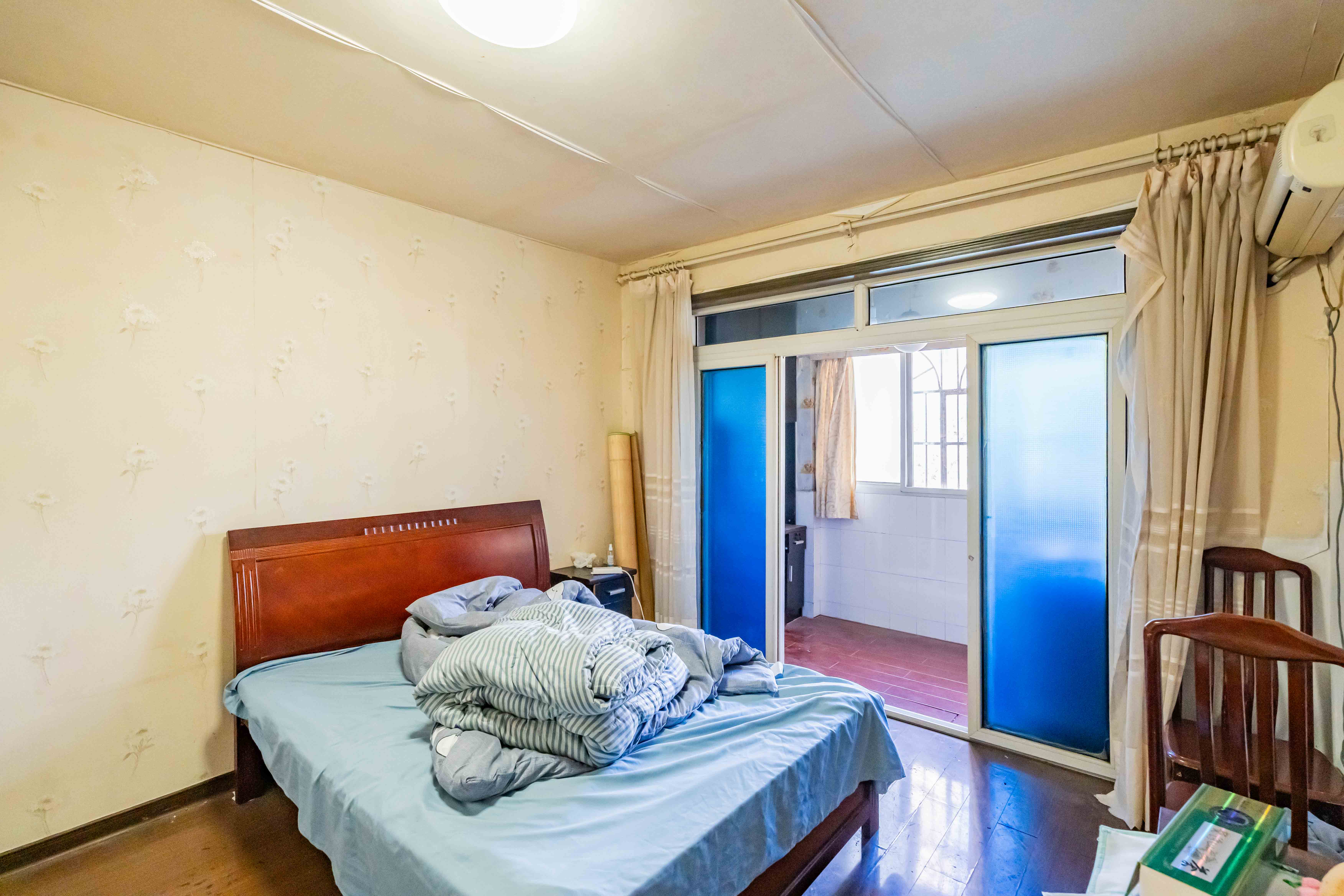 四方小区 2室2厅1卫 45.0万 四方小区 2室2厅1卫 45.0万卧室