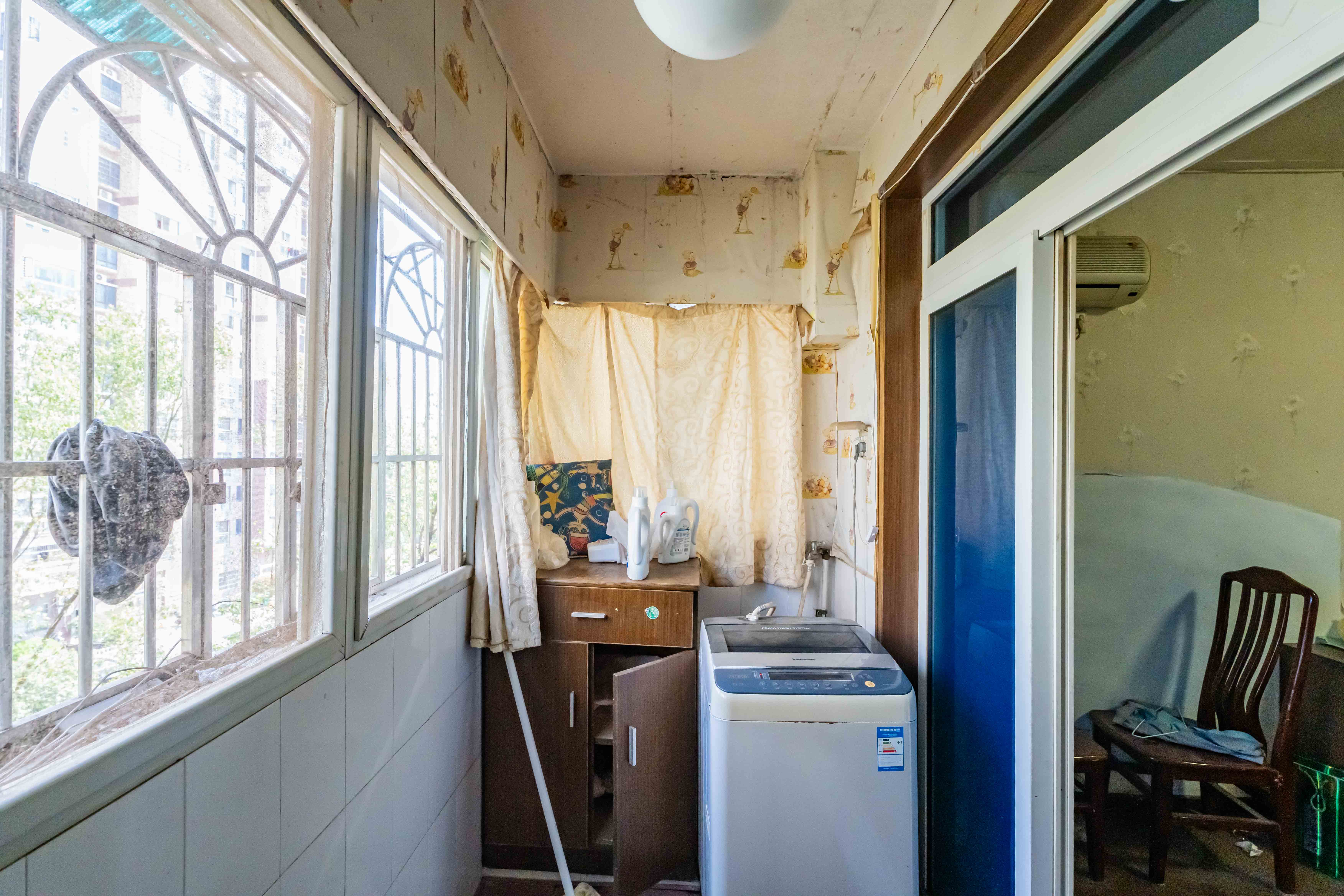 四方小区 2室2厅1卫 45.0万 四方小区 2室2厅1卫 45.0万阳台