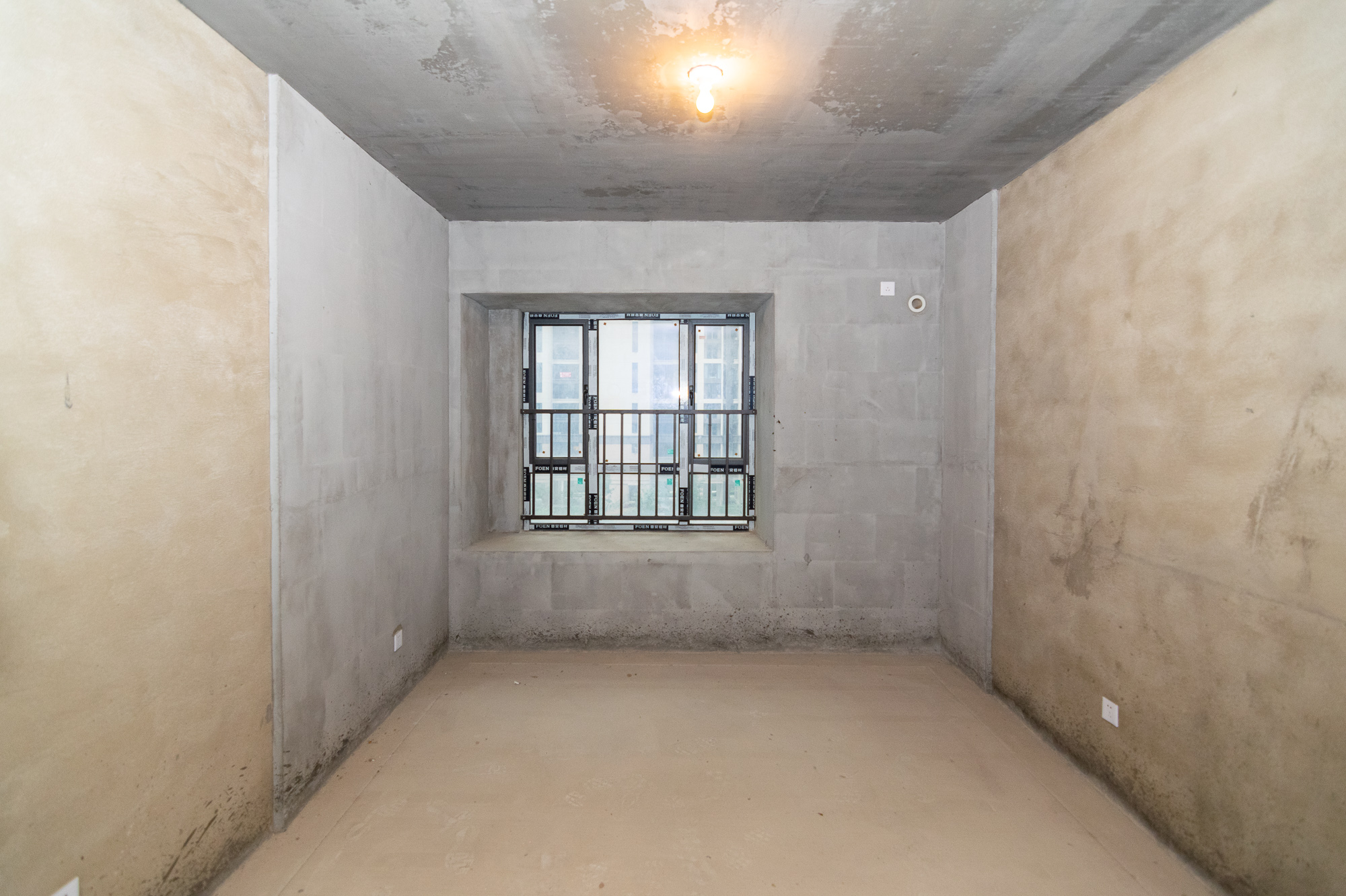 澳海望洲府 3室2厅1卫 60.0万 澳海望洲府 3室2厅1卫 60.0万卧室