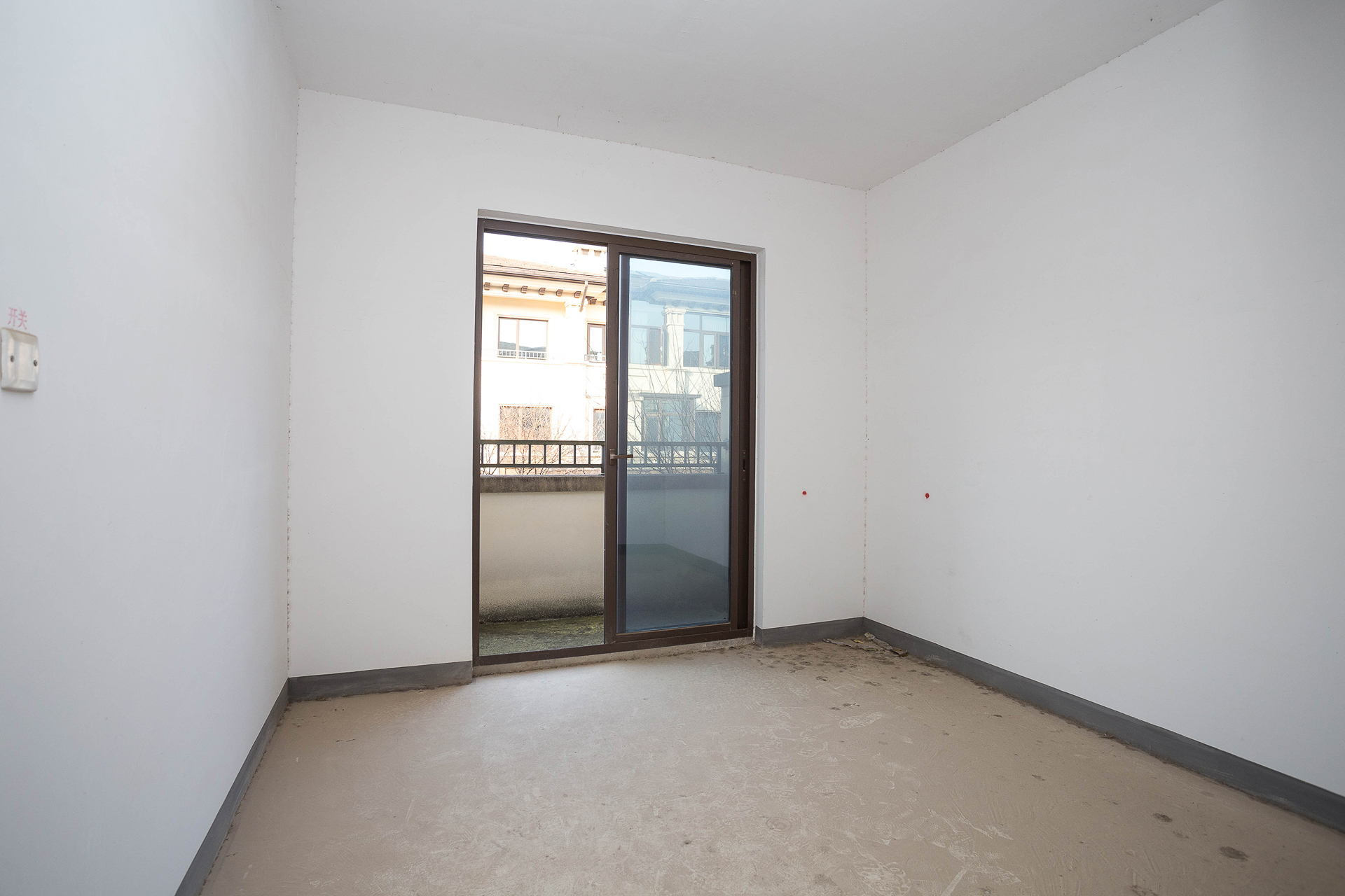 龙湖湘风原著(龙湖湘风星城)  4室2厅2卫    300.0万 龙湖湘风原著(龙湖湘风星城)  4室2厅2卫    300.0万卧室