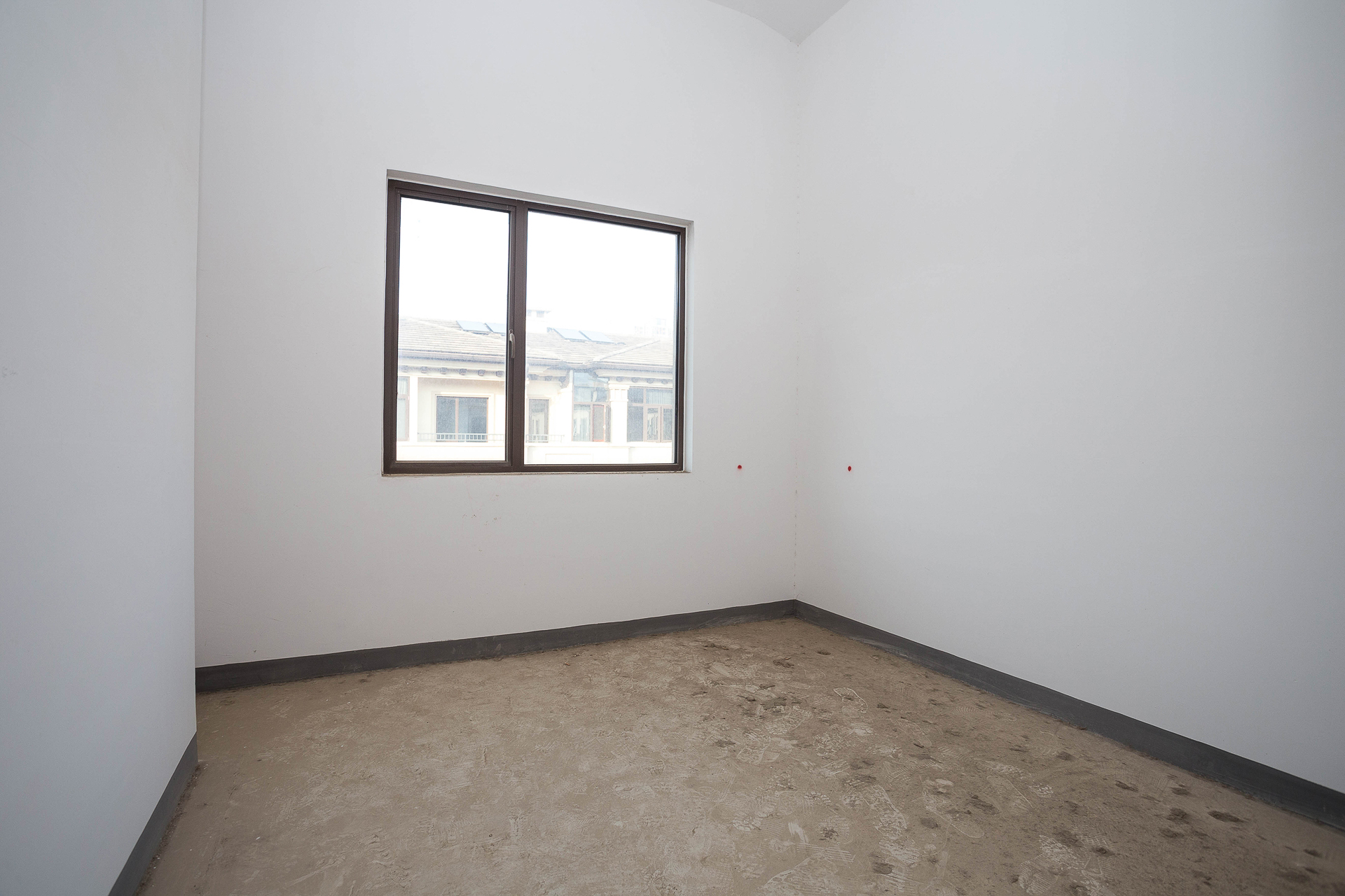 龙湖湘风原著(龙湖湘风星城)  4室2厅2卫    300.0万 龙湖湘风原著(龙湖湘风星城)  4室2厅2卫    300.0万卧室