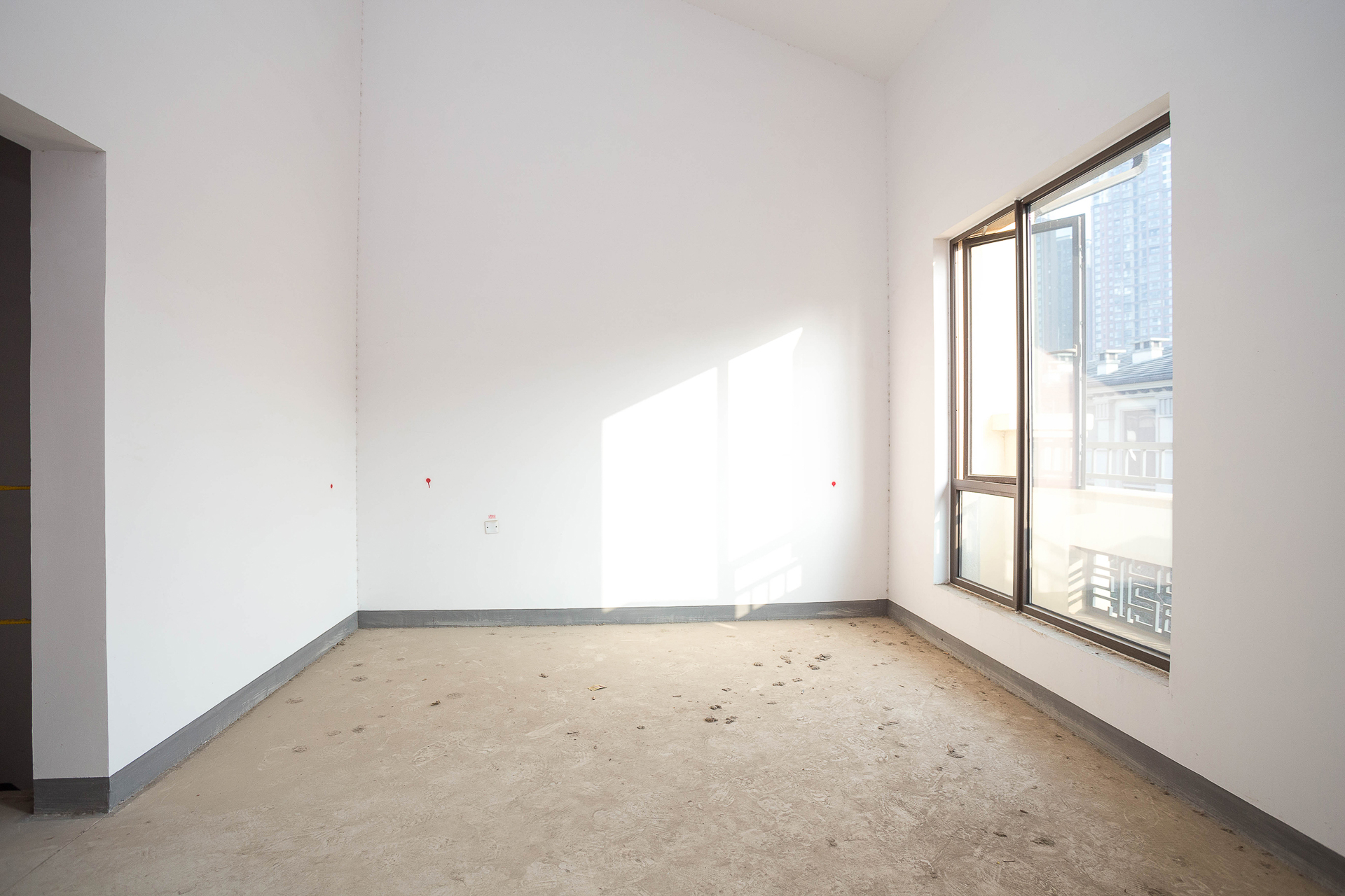 龙湖湘风原著(龙湖湘风星城)  4室2厅2卫    300.0万 龙湖湘风原著(龙湖湘风星城)  4室2厅2卫    300.0万卧室