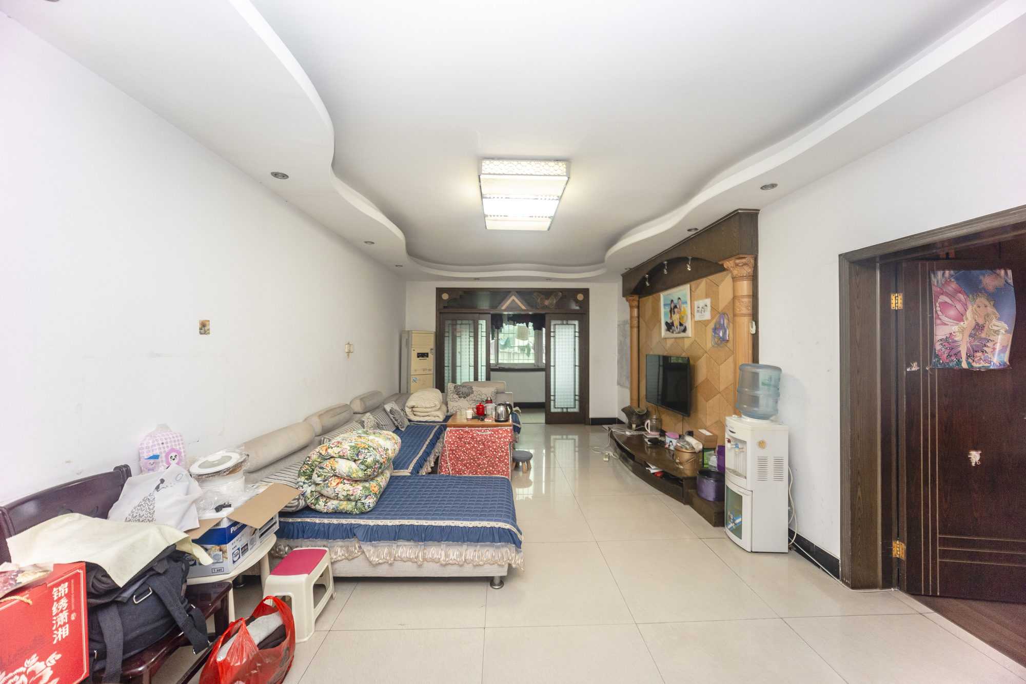 公安分局宿舍  2室2厅2卫    61.48万