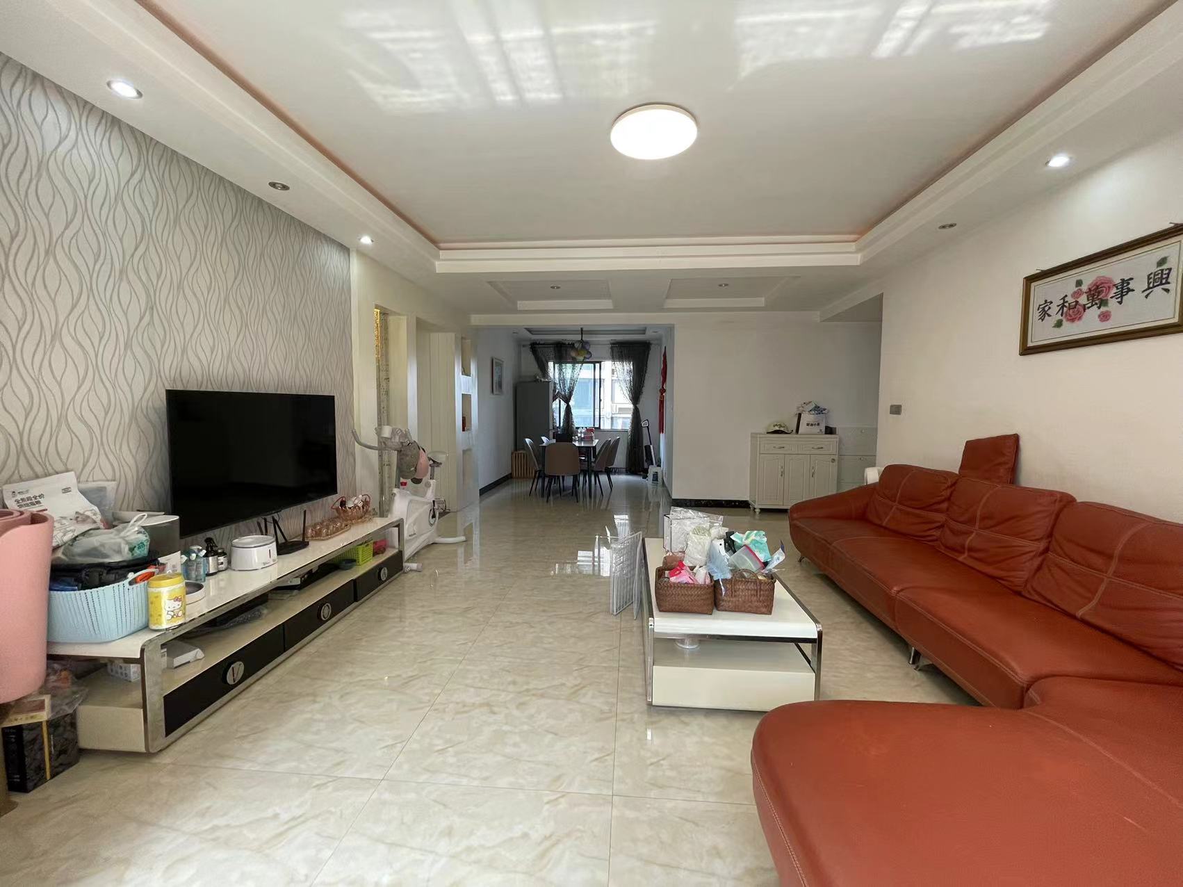 城市风景 4室2厅2卫 69.8万 城市风景 4室2厅2卫 69.8万室内图