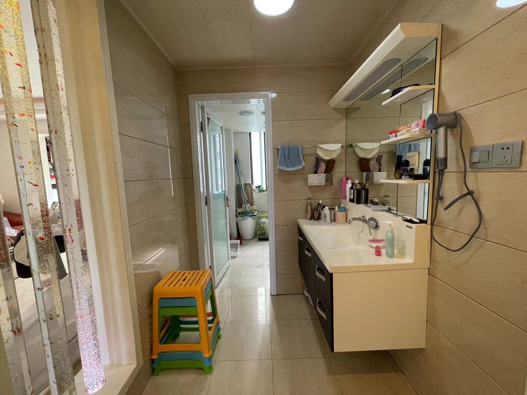 城市风景 4室2厅2卫 69.8万 城市风景 4室2厅2卫 69.8万室内图