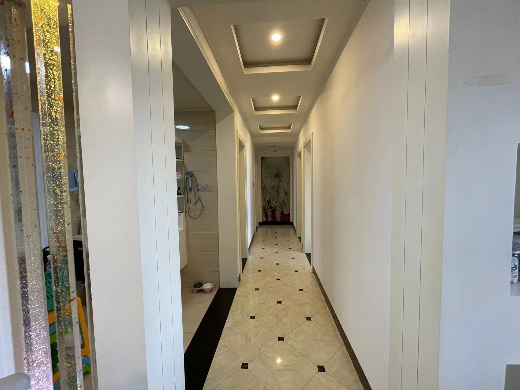 城市风景 4室2厅2卫 69.8万 城市风景 4室2厅2卫 69.8万室内图