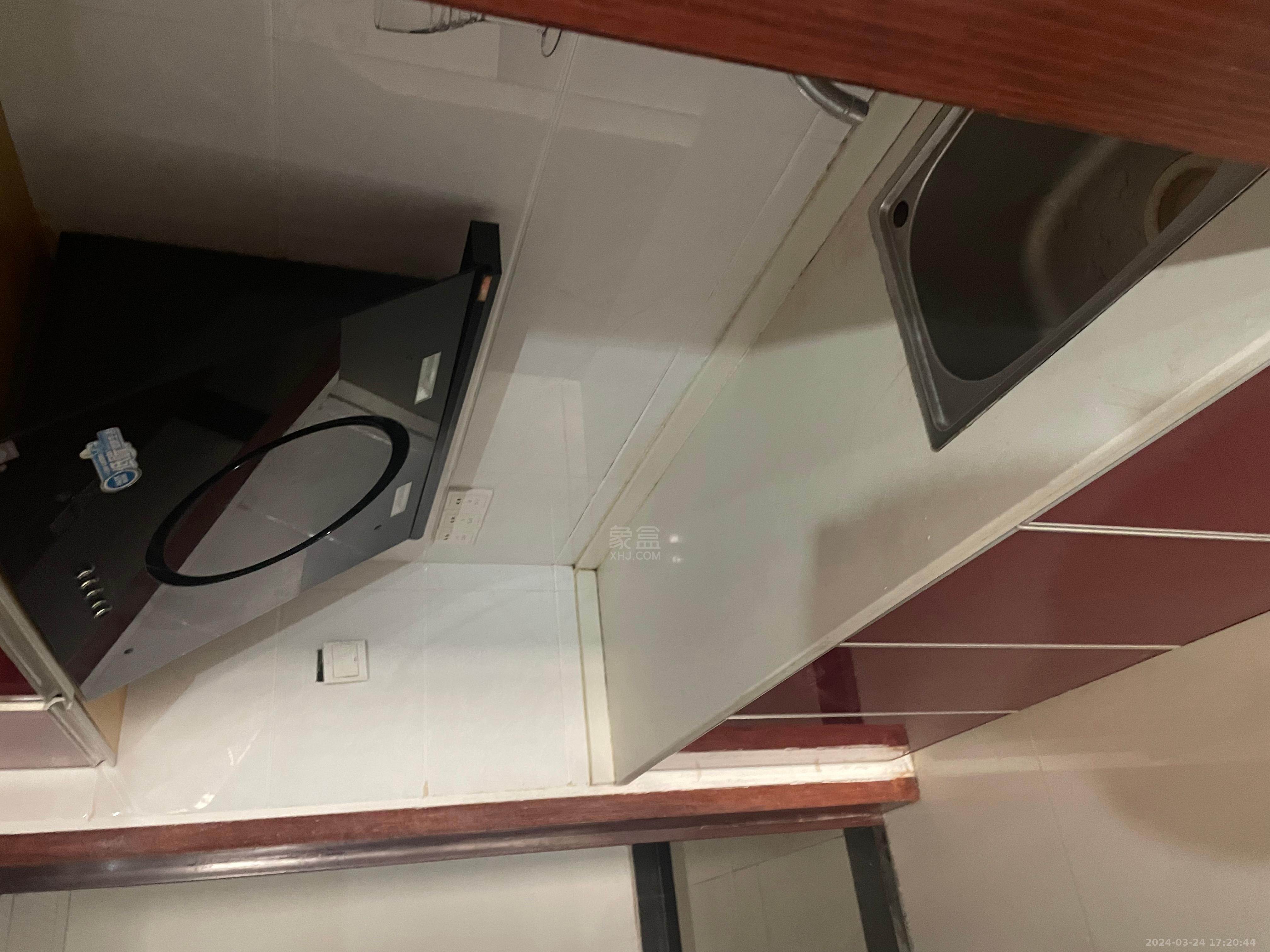逸景华天  1室1厅1卫   1100.00元/月室内图1