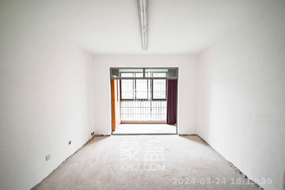 新城新世界一二三期  3室2厅1卫   3800.00元/月室内图