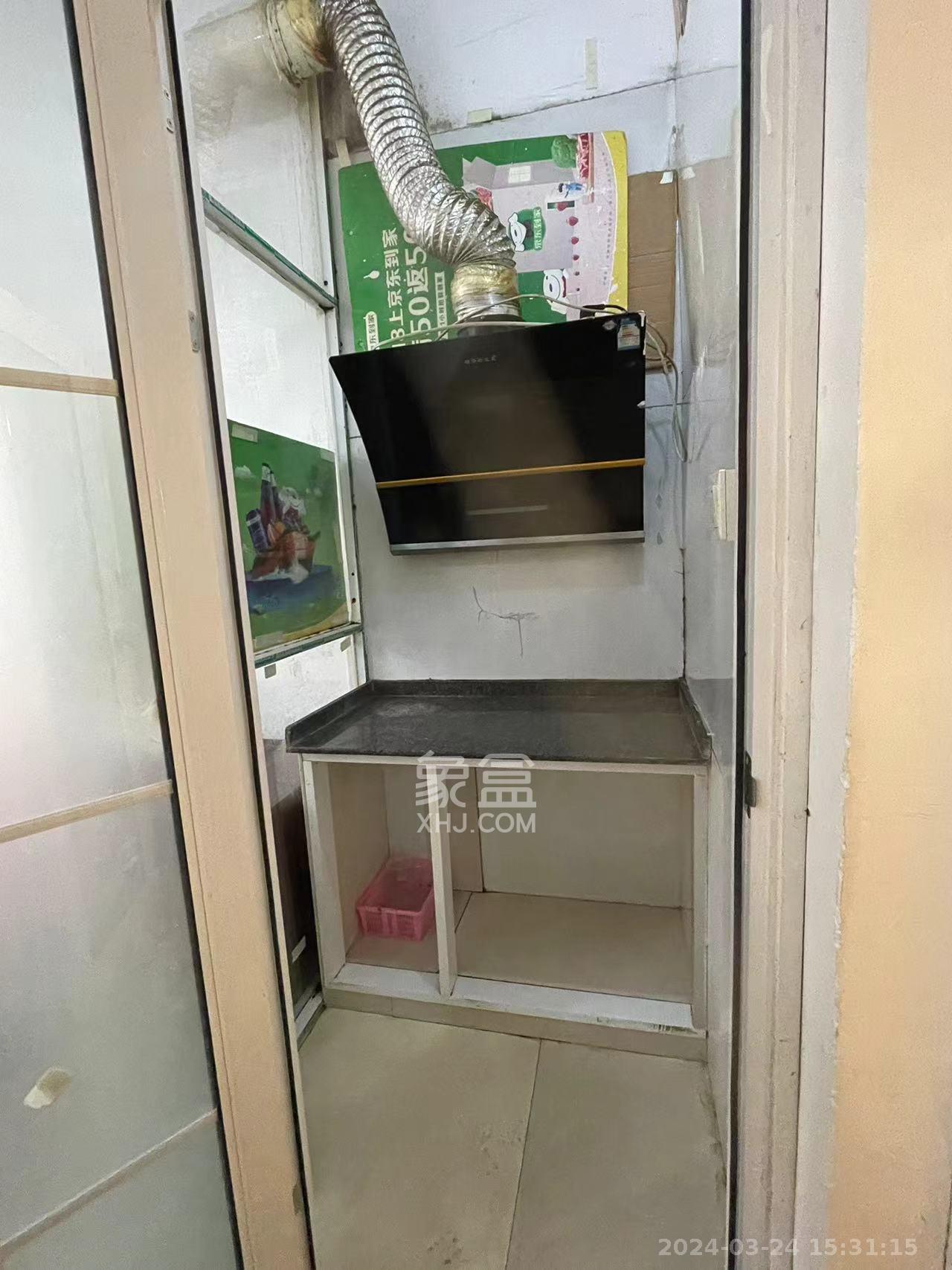 泉塘小区  1室1厅1卫   550.00元/月室内图1