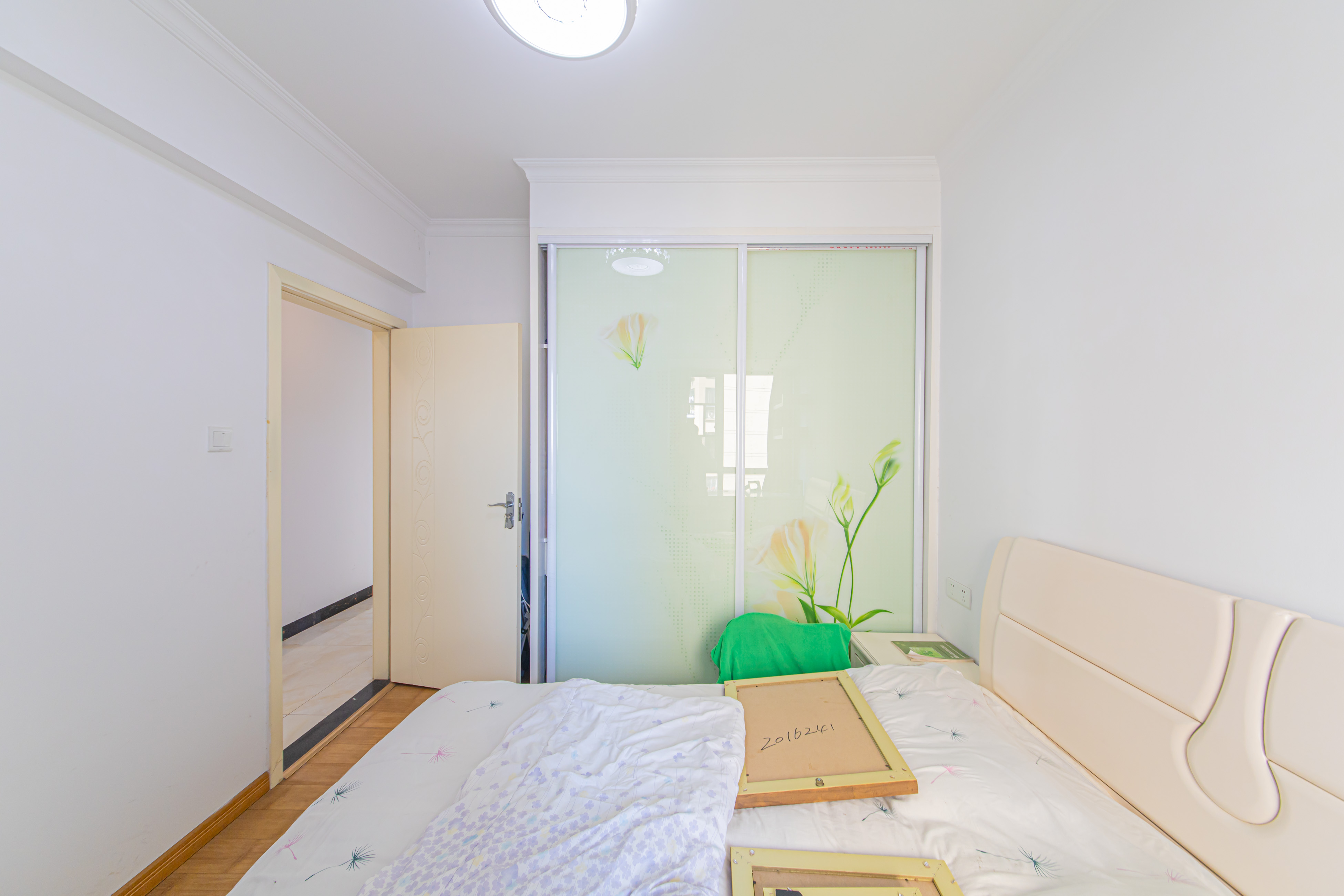 中建芙蓉嘉苑  3室2厅1卫    115.0万卧室