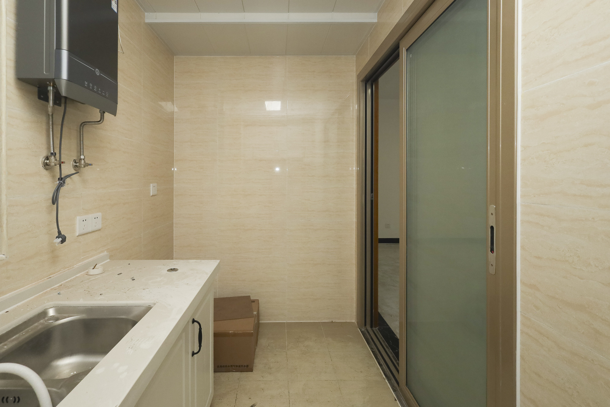 新华联铜官窑古镇  2室2厅1卫    58.0万 新华联铜官窑古镇  2室2厅1卫    58.0万厨房