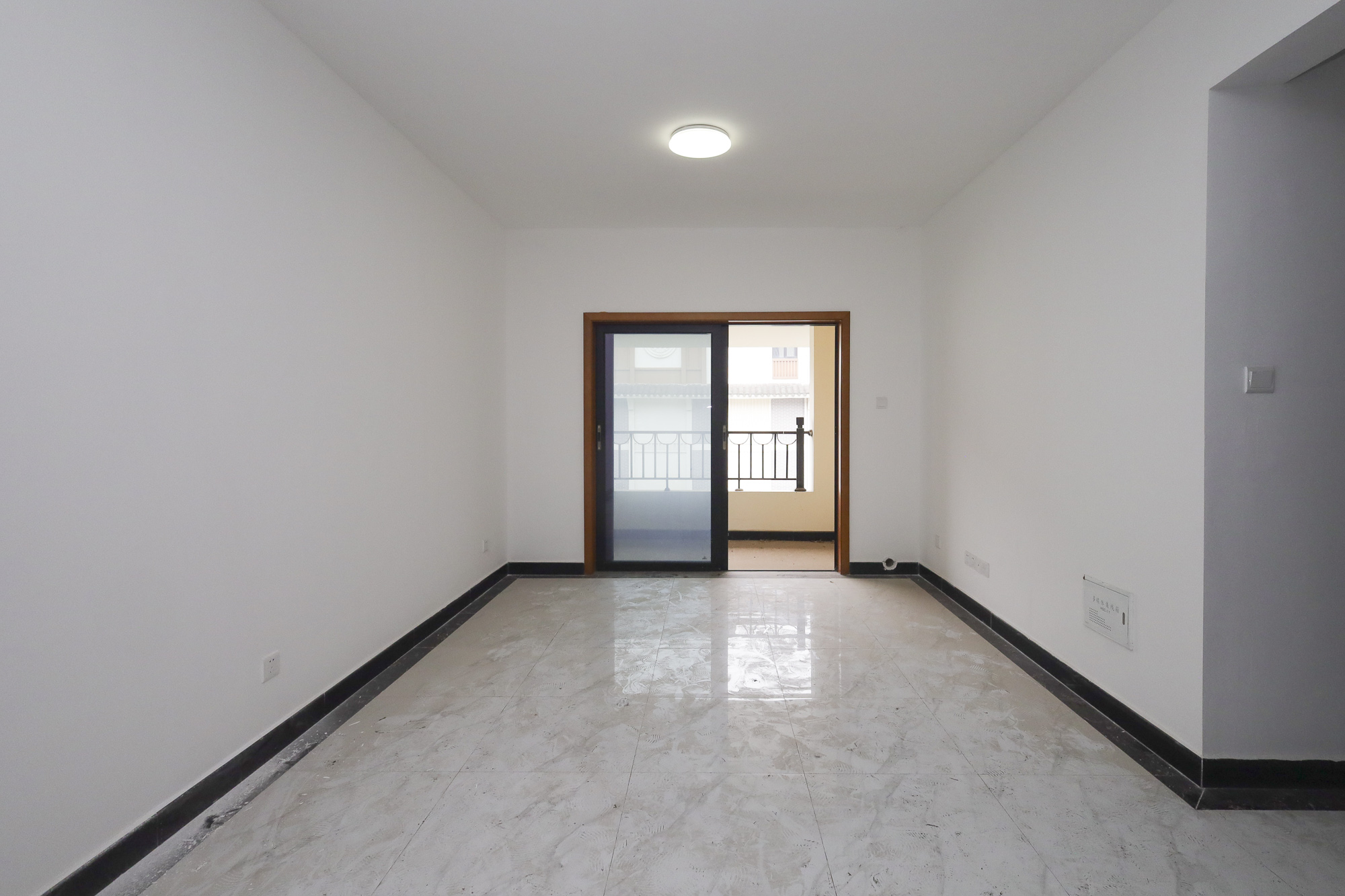 新华联铜官窑古镇  2室2厅1卫    58.0万 新华联铜官窑古镇  2室2厅1卫    58.0万客厅